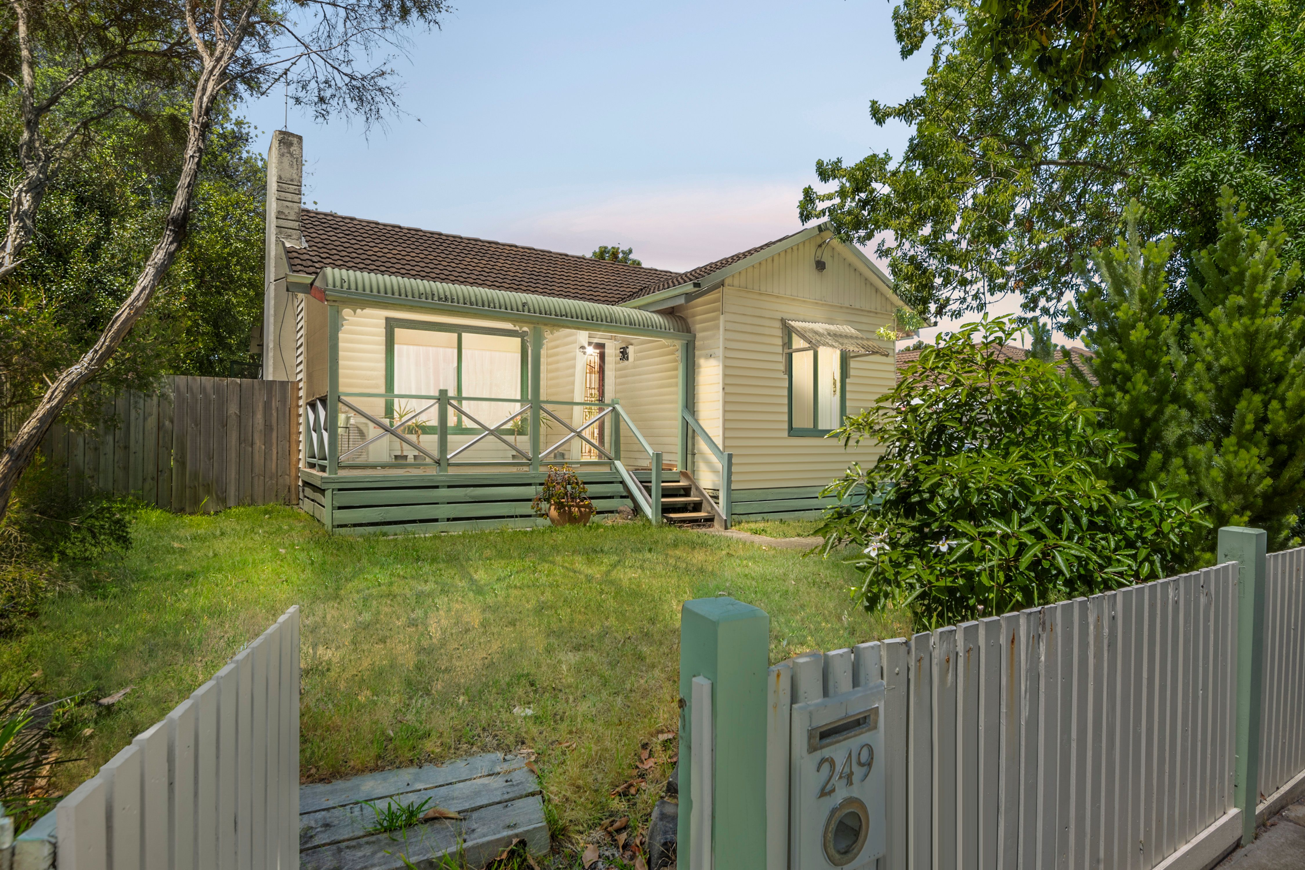 249 Frankston-dandenong Road, Frankston North VIC 3200