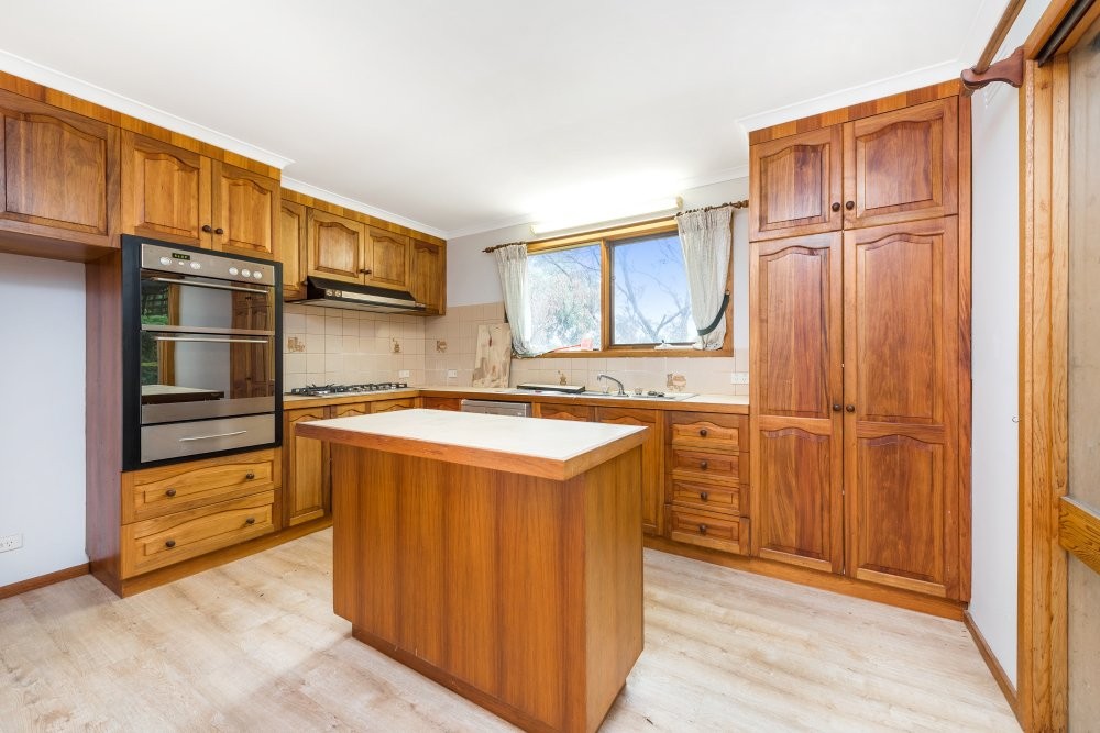 20 View Road, The Basin, VIC 3154