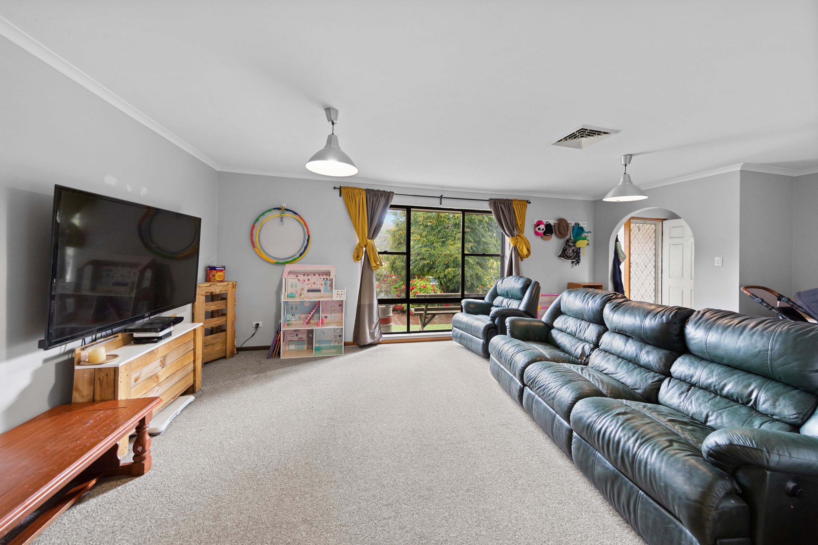 28 Edward Street, Clare, SA 5453