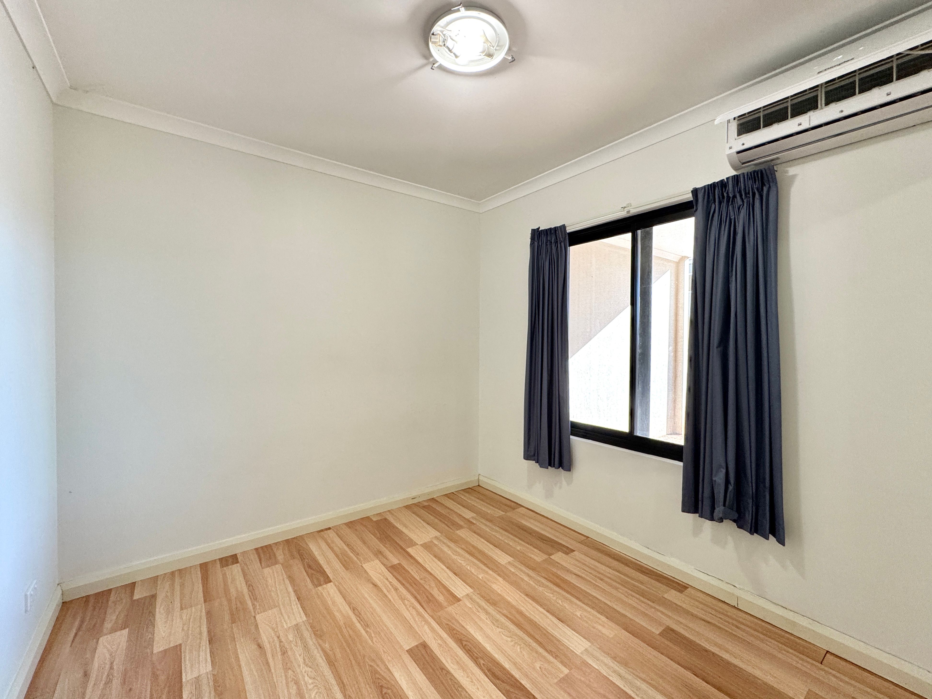 5/1 Lawson Street — photo 9 of 16