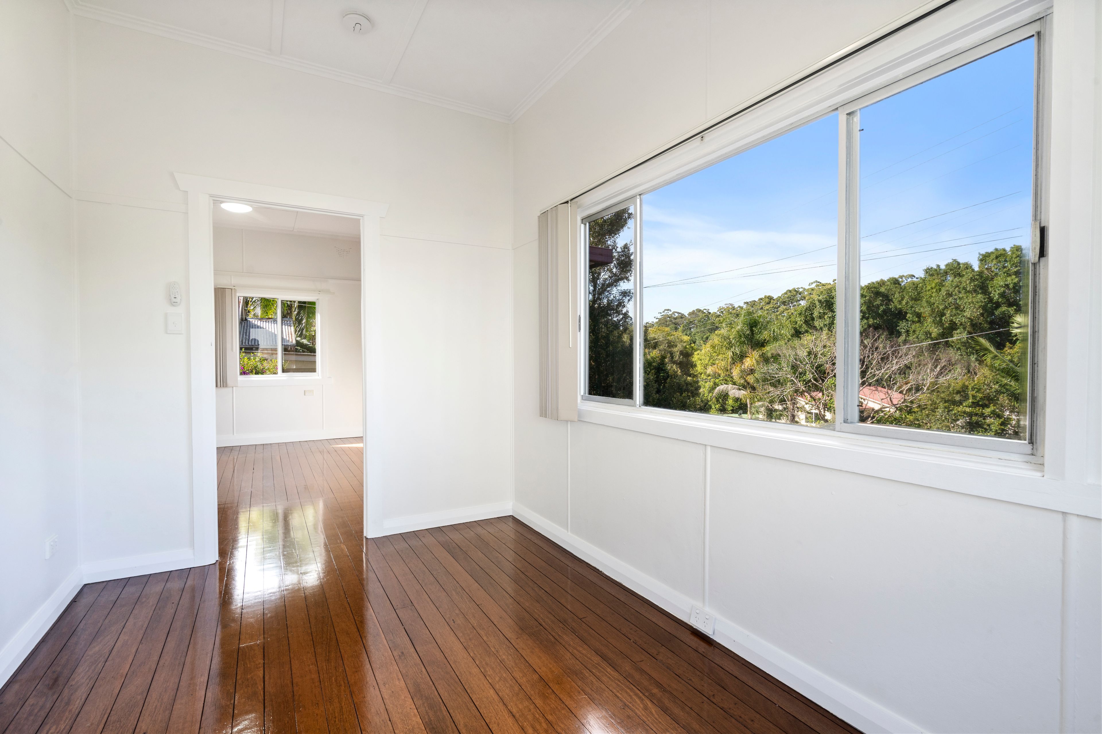 475 Tweed Valley Way — photo 10 of 21