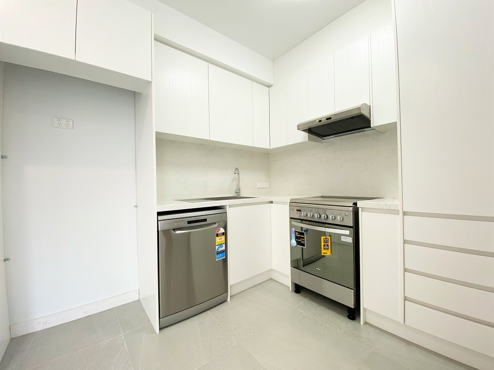 1a Boden Circuit, Oran Park, NSW 2570
