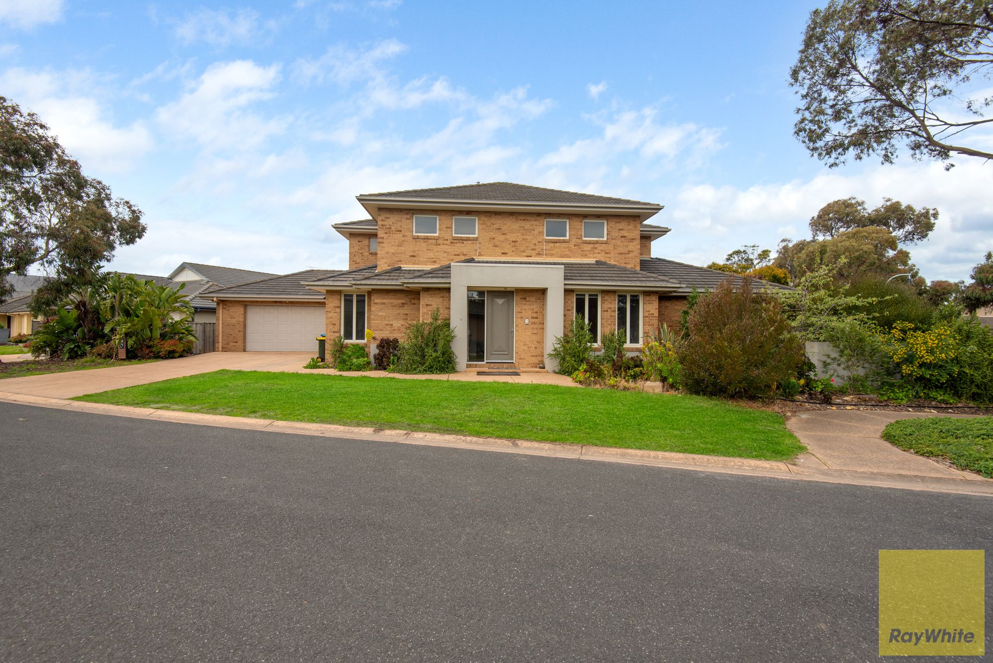 2 The Breezewater, Point Cook, VIC 3030