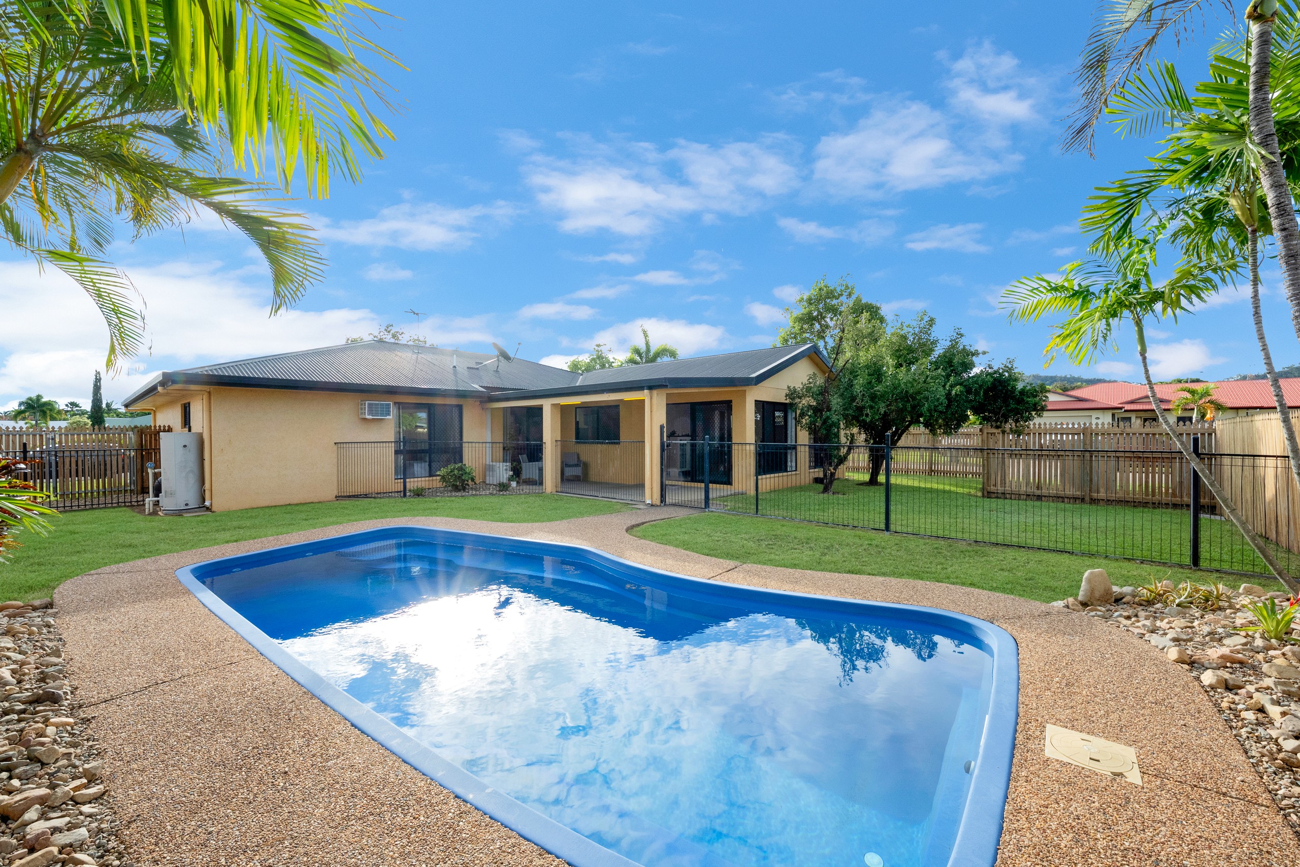 18 Earl Circuit, Kirwan, QLD 4817