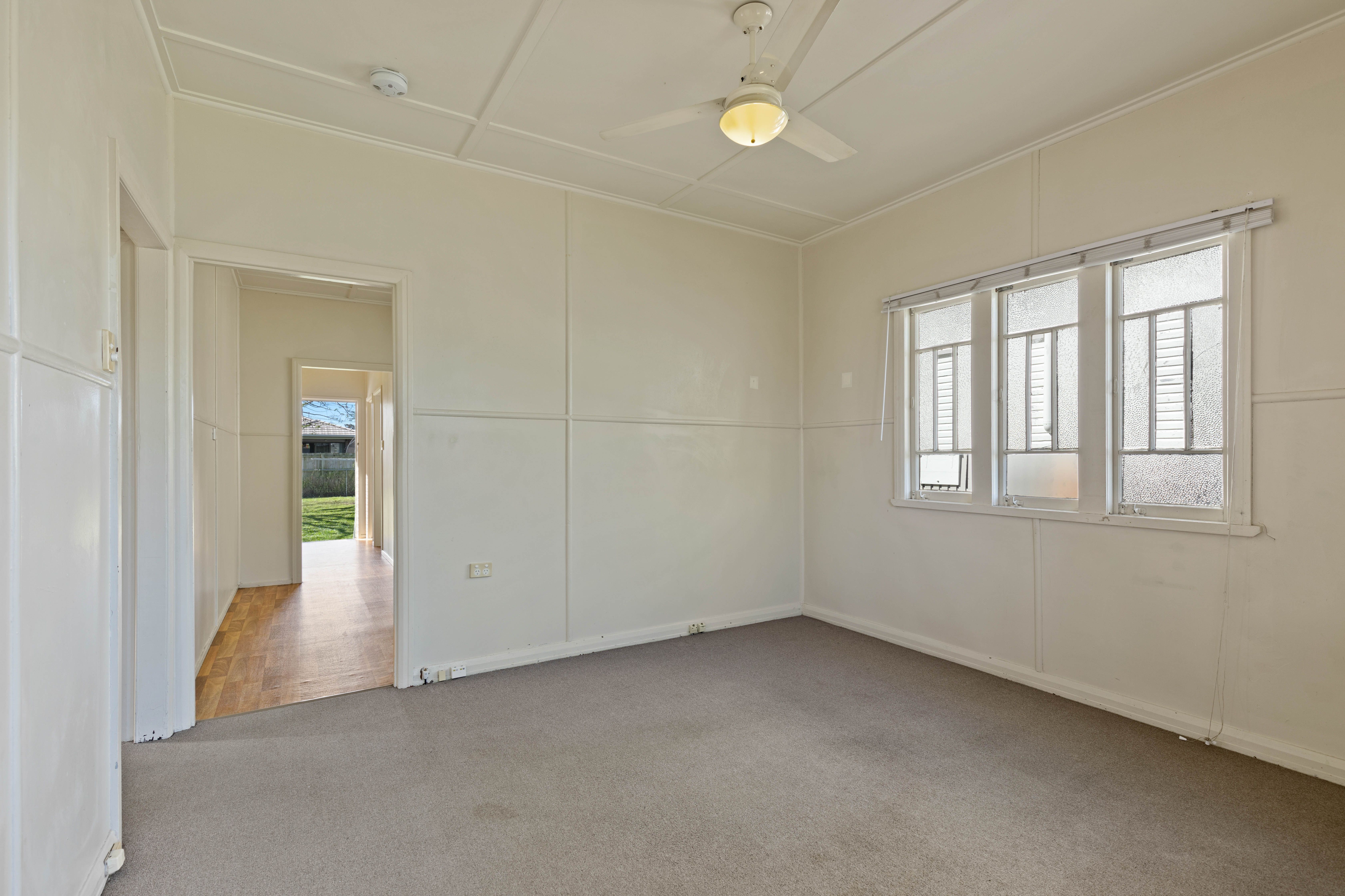 11 Burralong Street, Deagon, QLD 4017