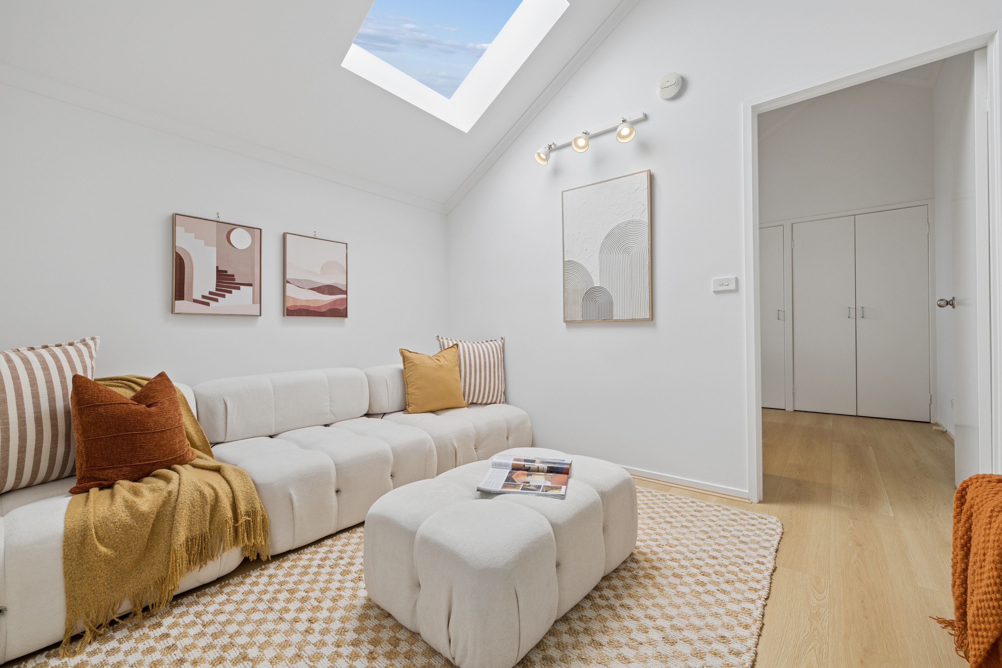 6/112 Dodds Street — photo 3 of 14