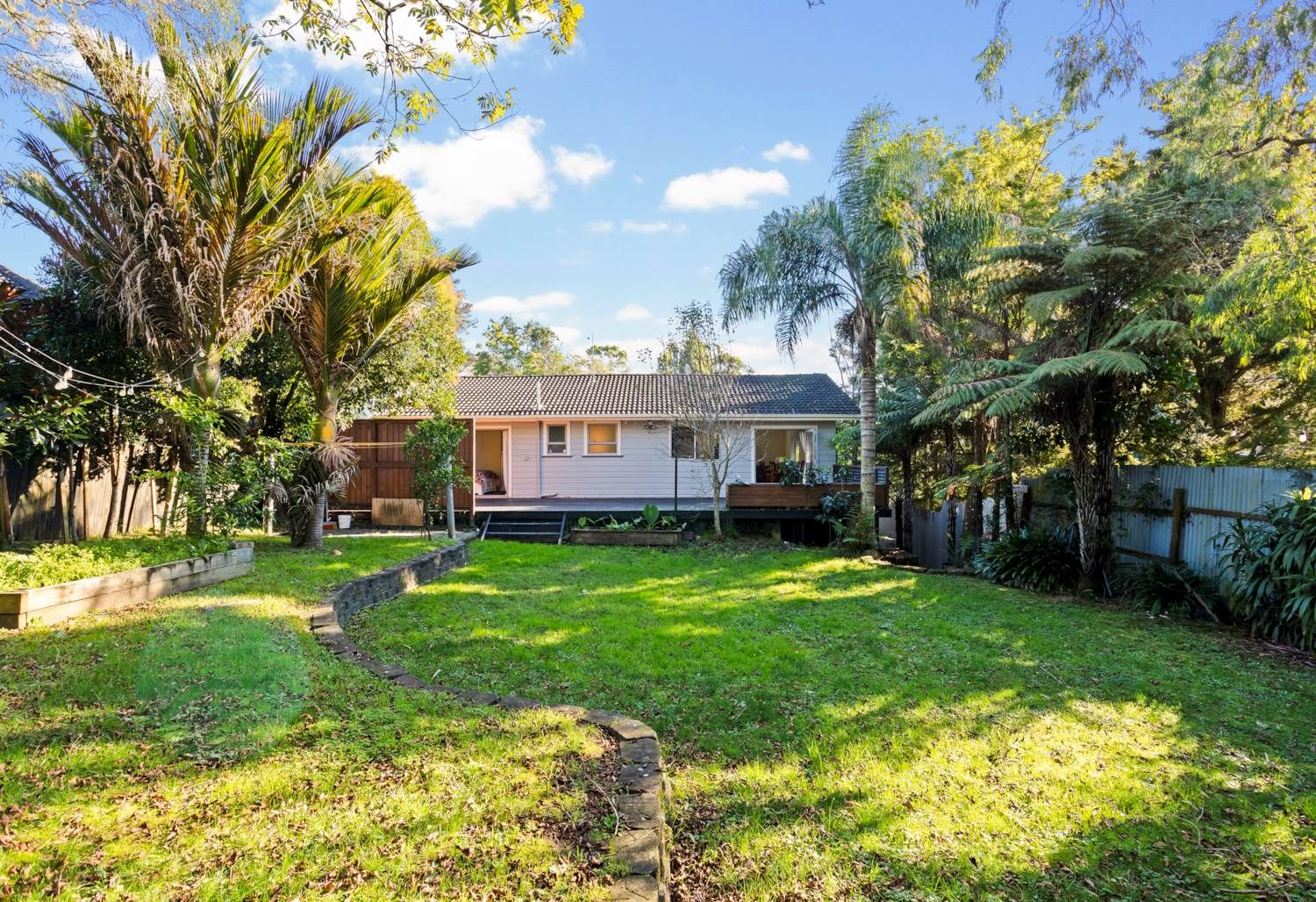 96 Millbrook Road, Sunnyvale, Waitakere City