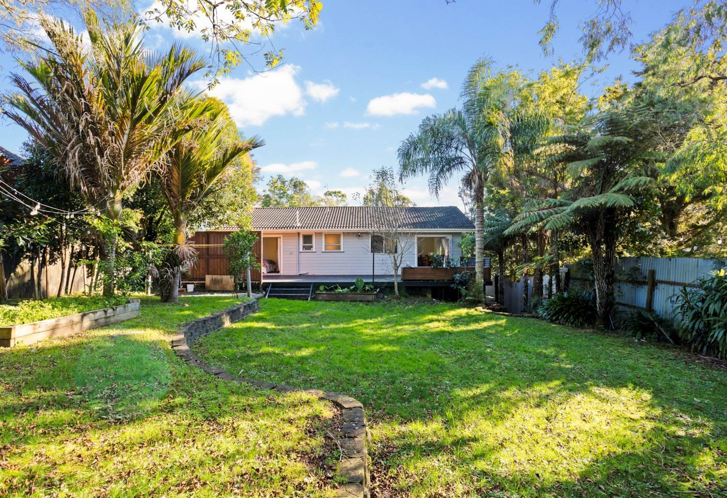 96 Millbrook Road, Sunnyvale, Waitakere City