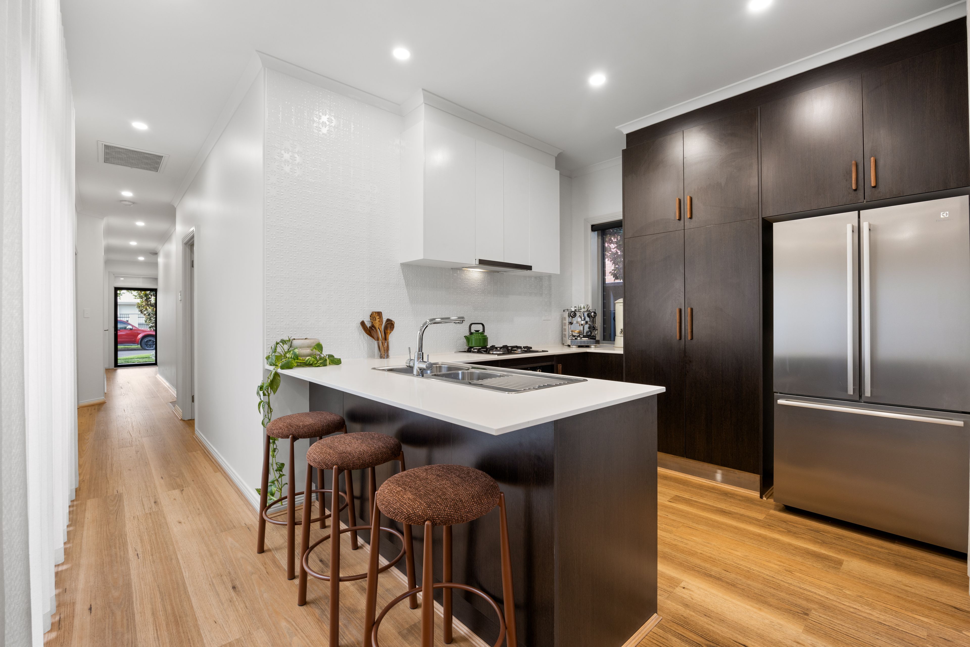 2/31 Findon Avenue — photo 6 of 15