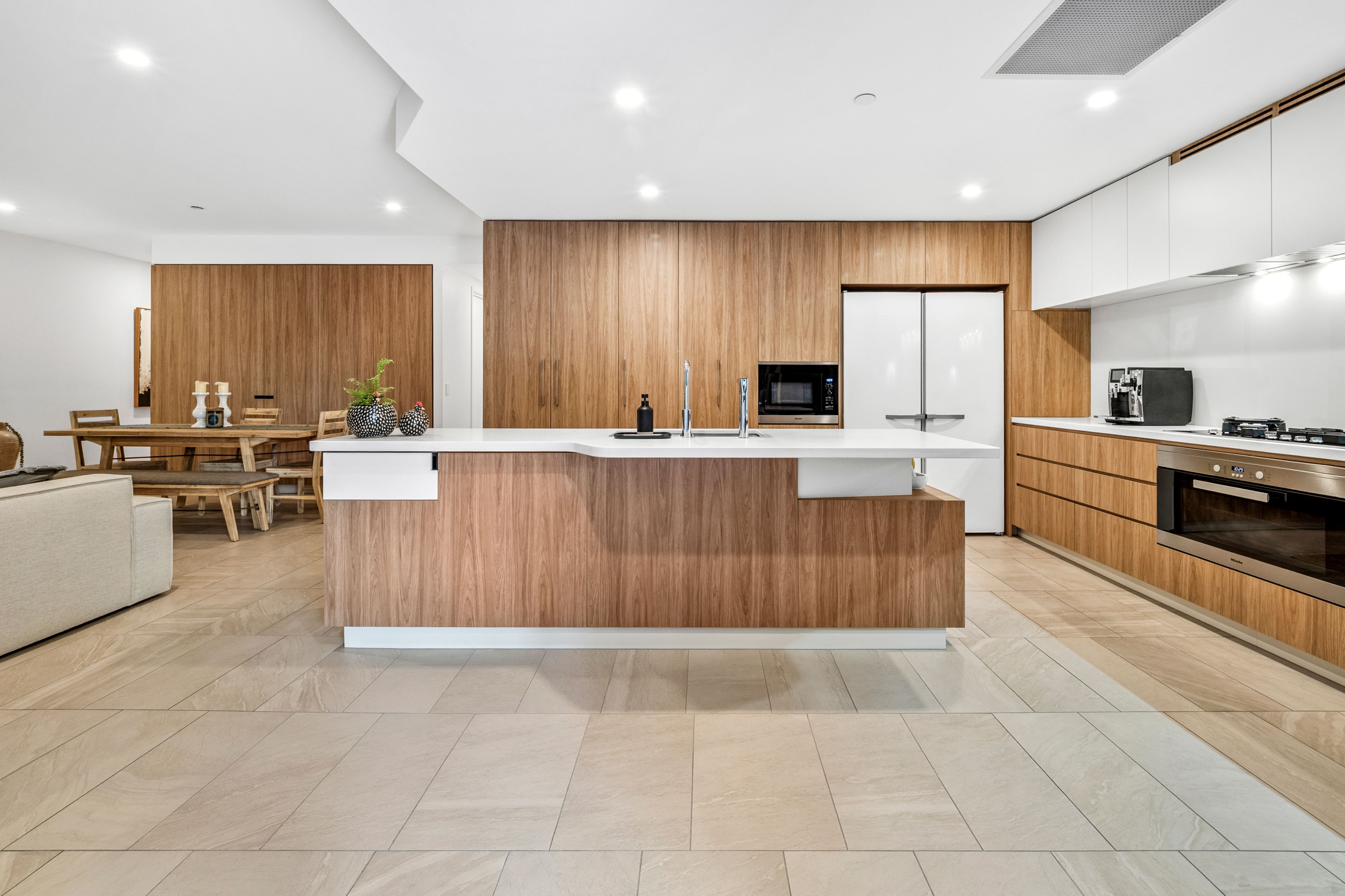 106/25 Shafston Avenue, Kangaroo Point, QLD 4169