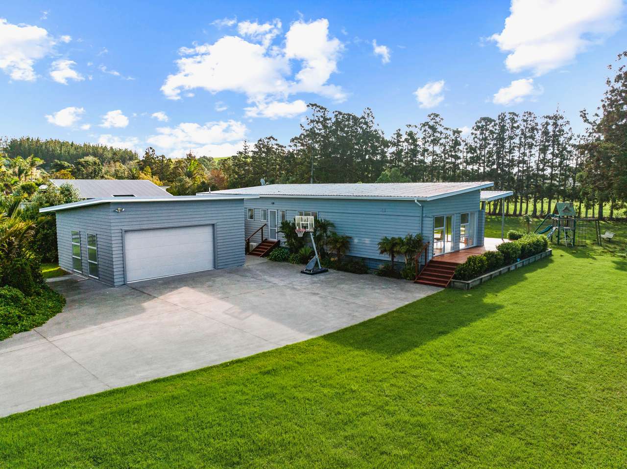 17 Johnson Point Road, Waipu, Whangarei District Real Estate Ray