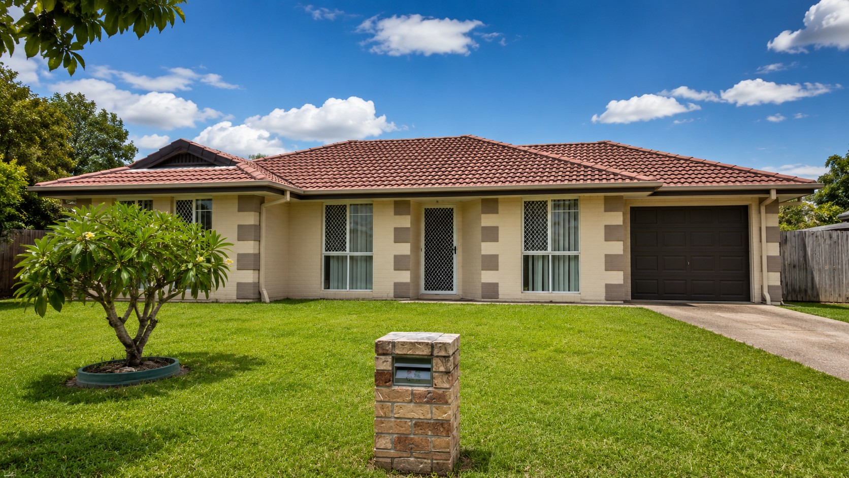 33 Cheihk Crescent, Collingwood Park, QLD 4301