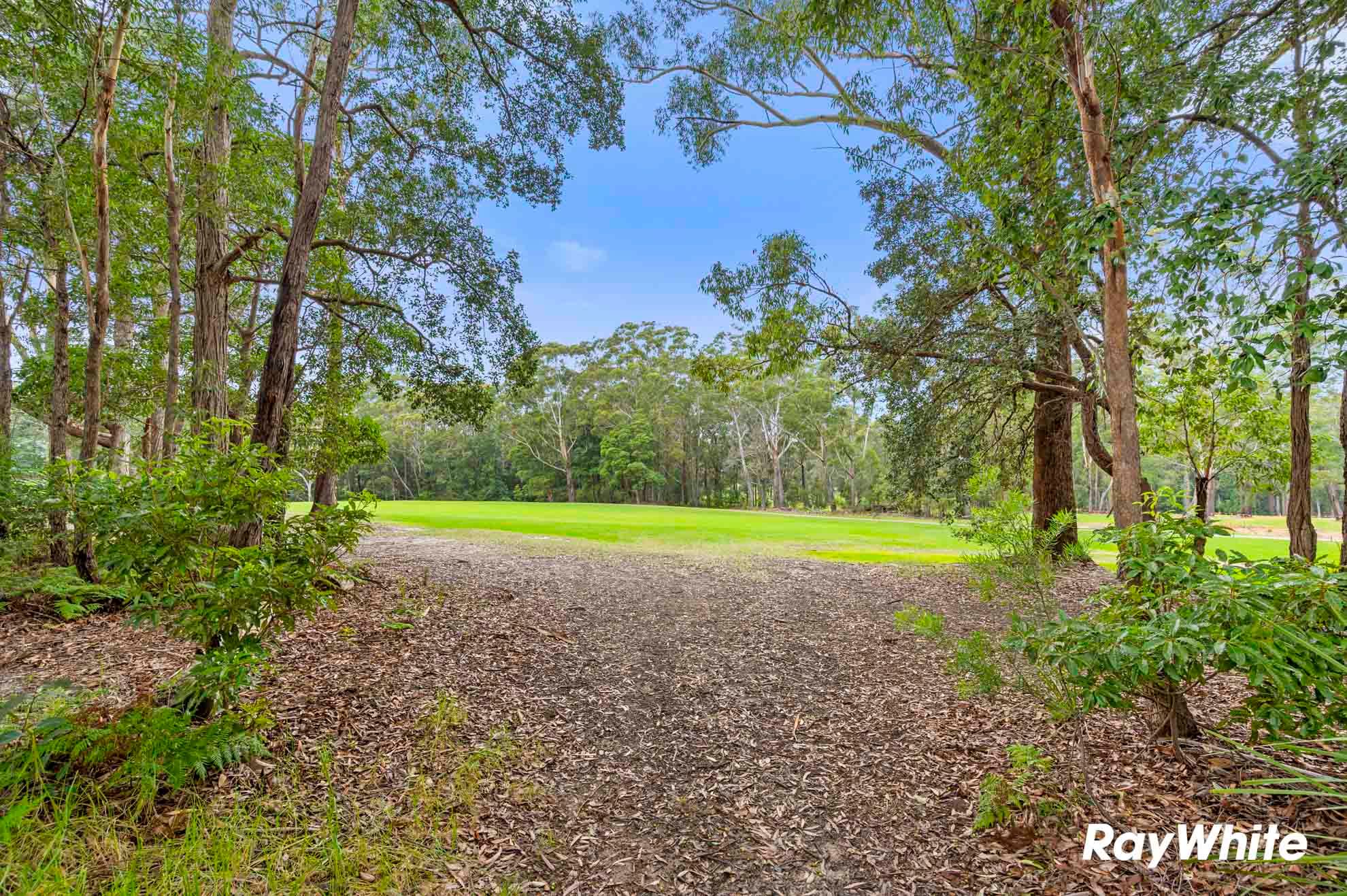 23 Yarrawonga Drive — photo 9 of 11