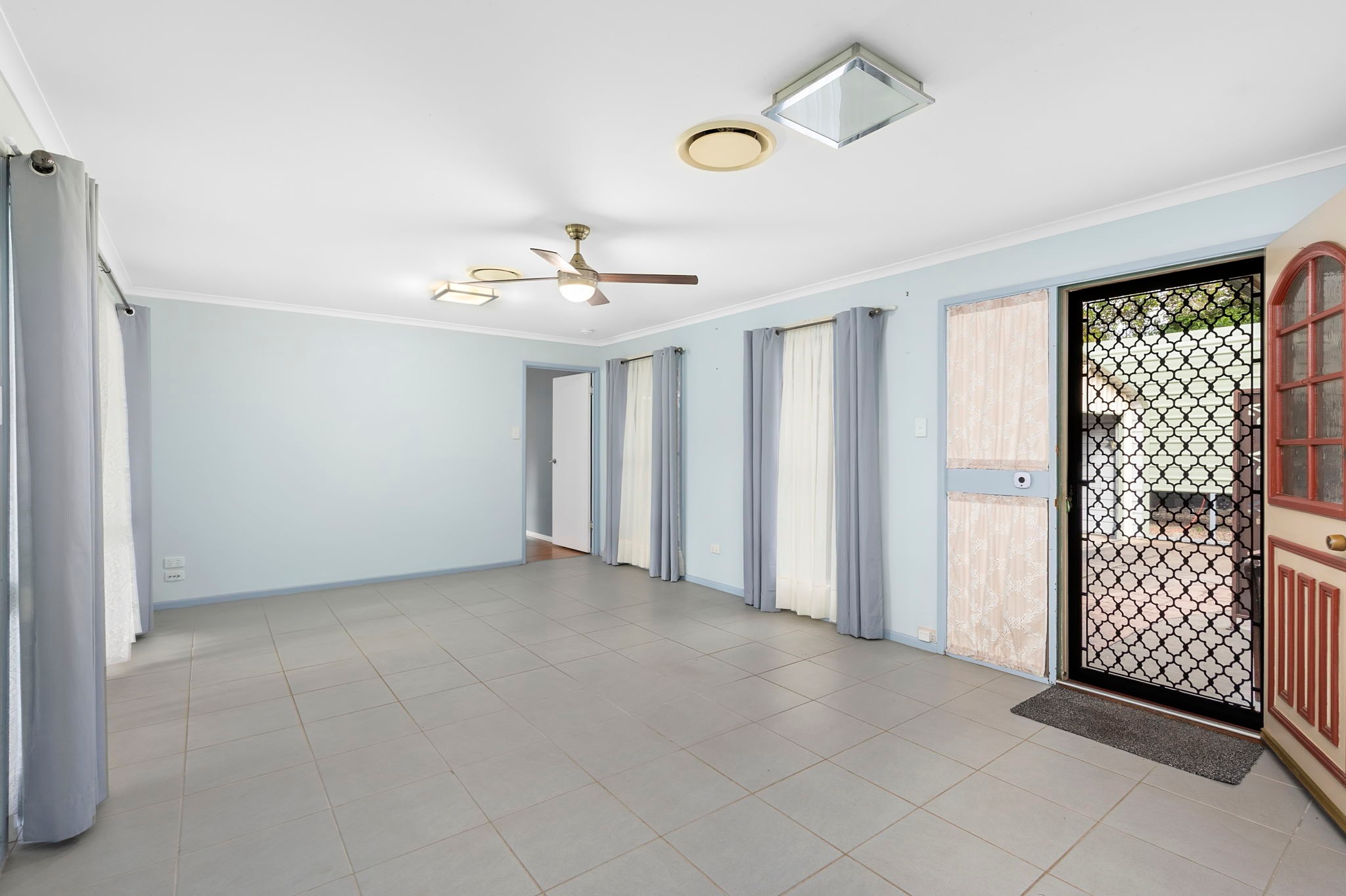 2 Carmen Close, Granville, QLD 4650