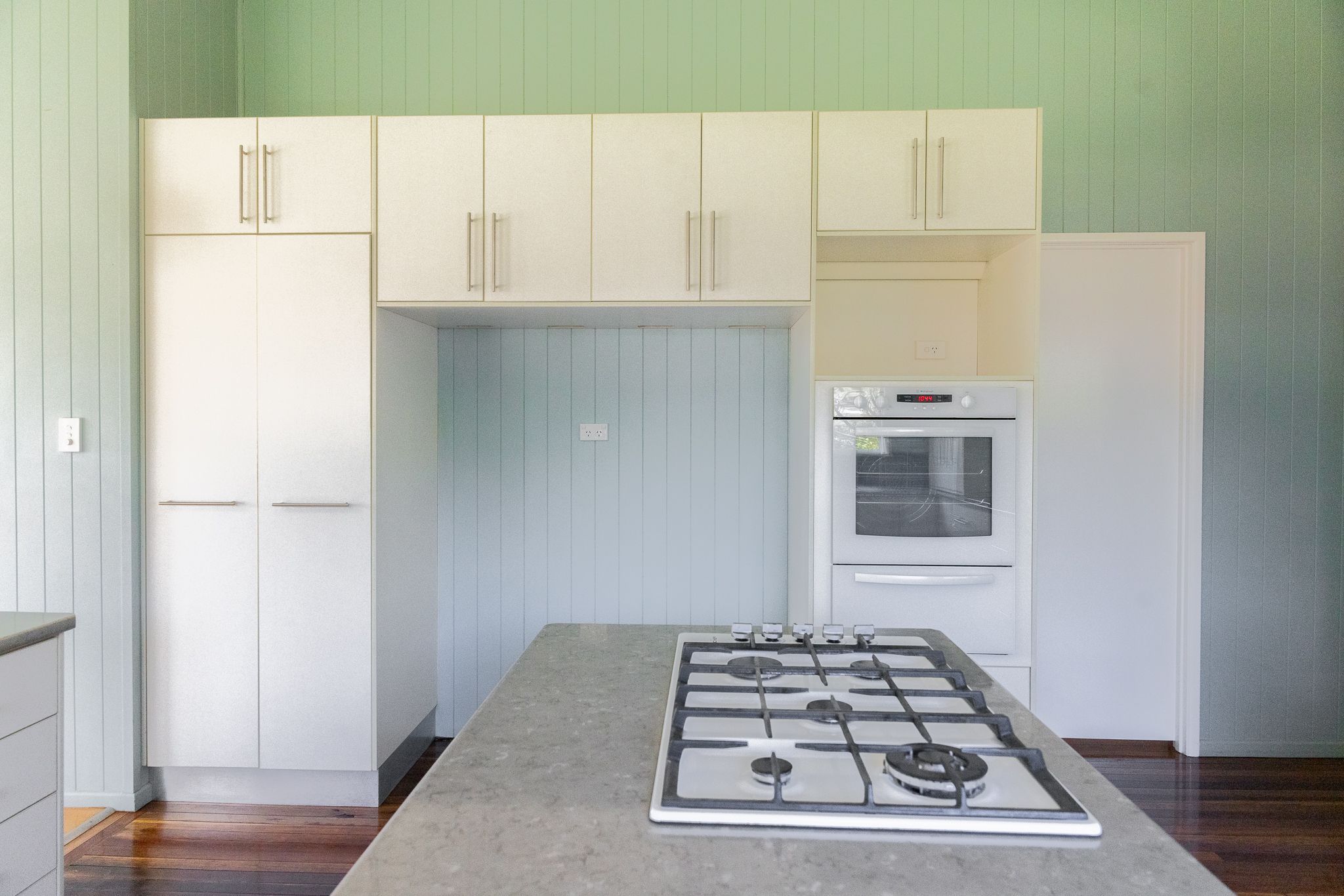 118 & 118A Falcon Street — photo 16 of 30