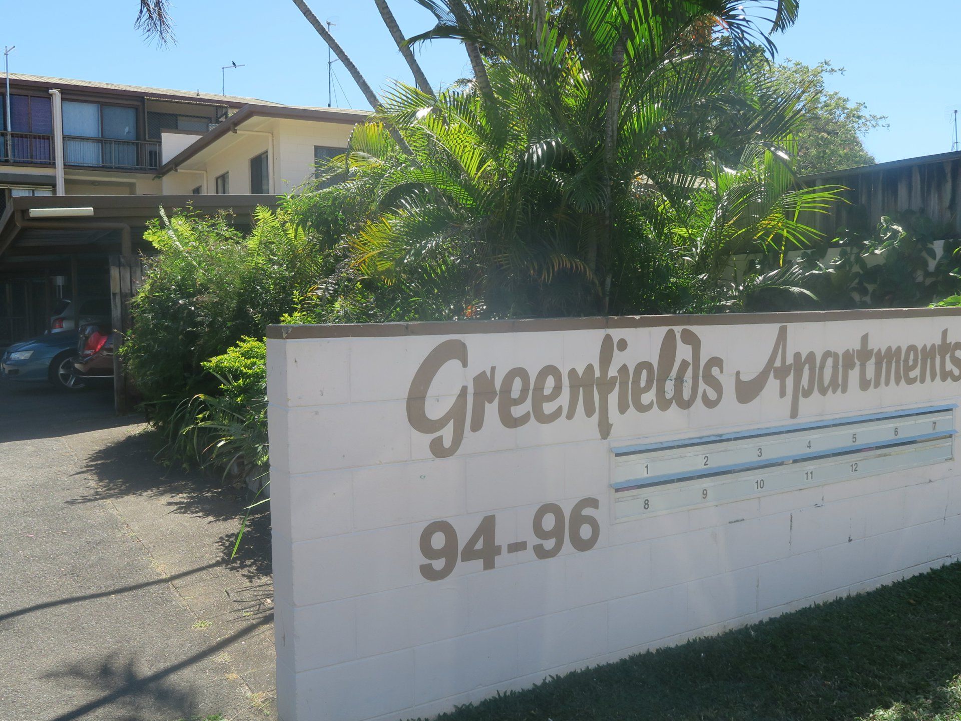 94-96 Birch Street, Manunda QLD 4870