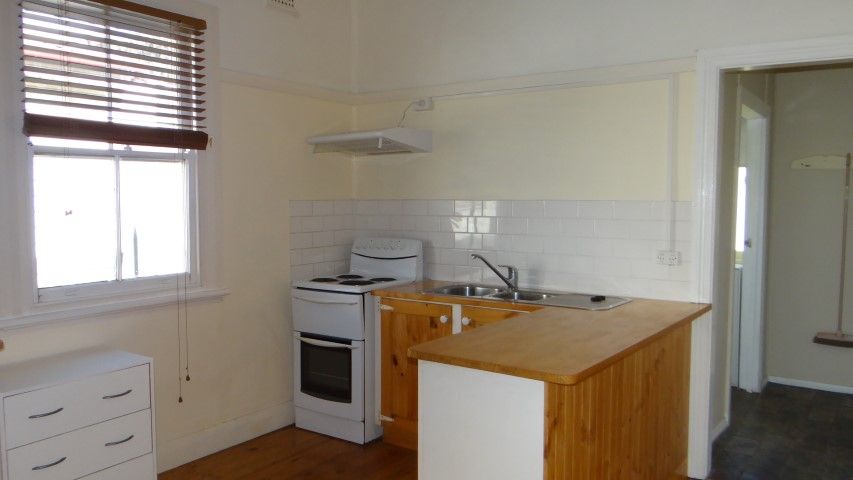 16 Second Avenue North, Warrawong, NSW 2502