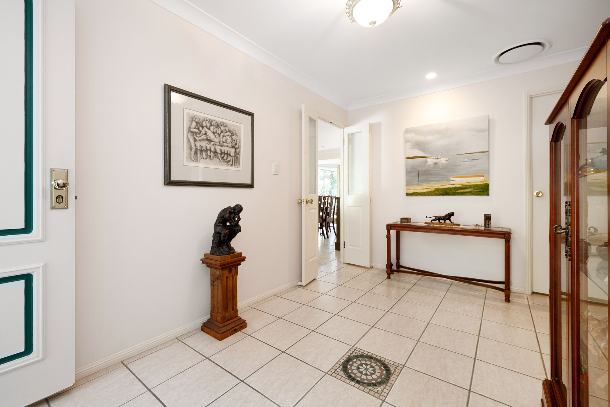 16 Goldie Street — photo 3 of 22