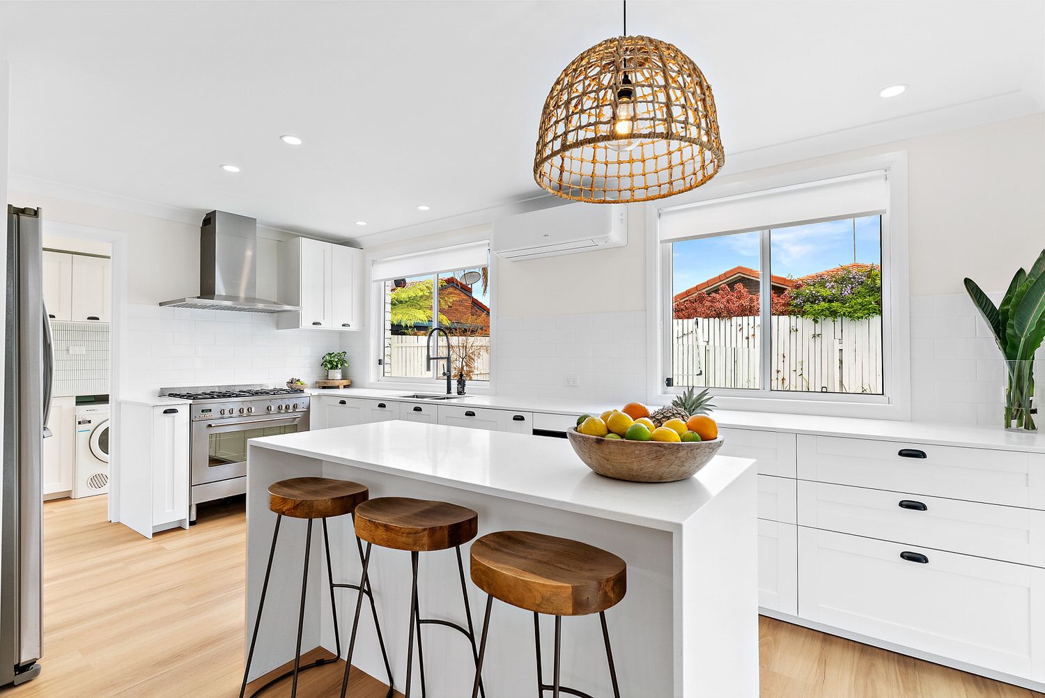 2 Bangalow Street, Minyama QLD 4575
