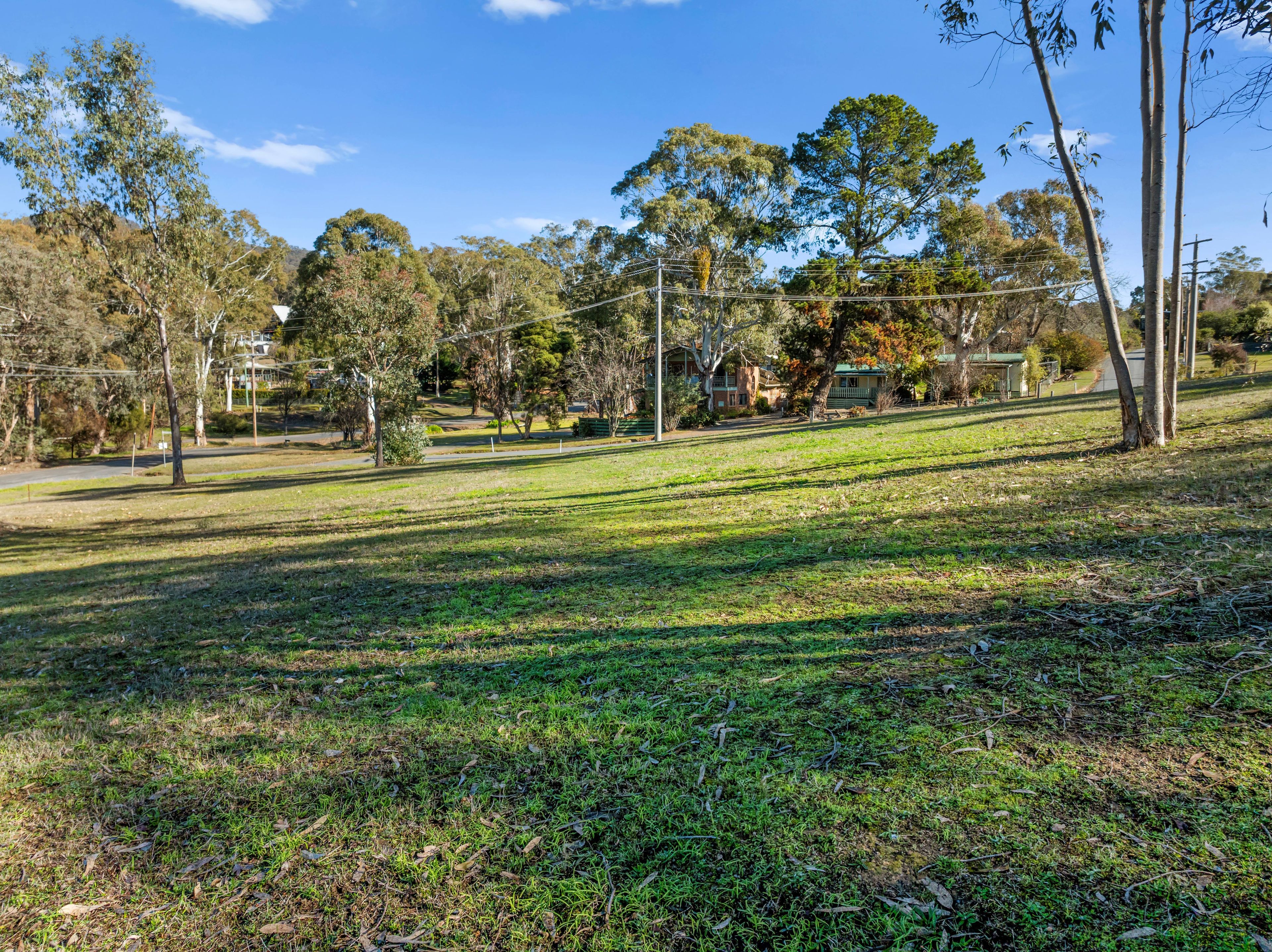 2 Goughs Crescent, Goughs Bay, VIC 3723