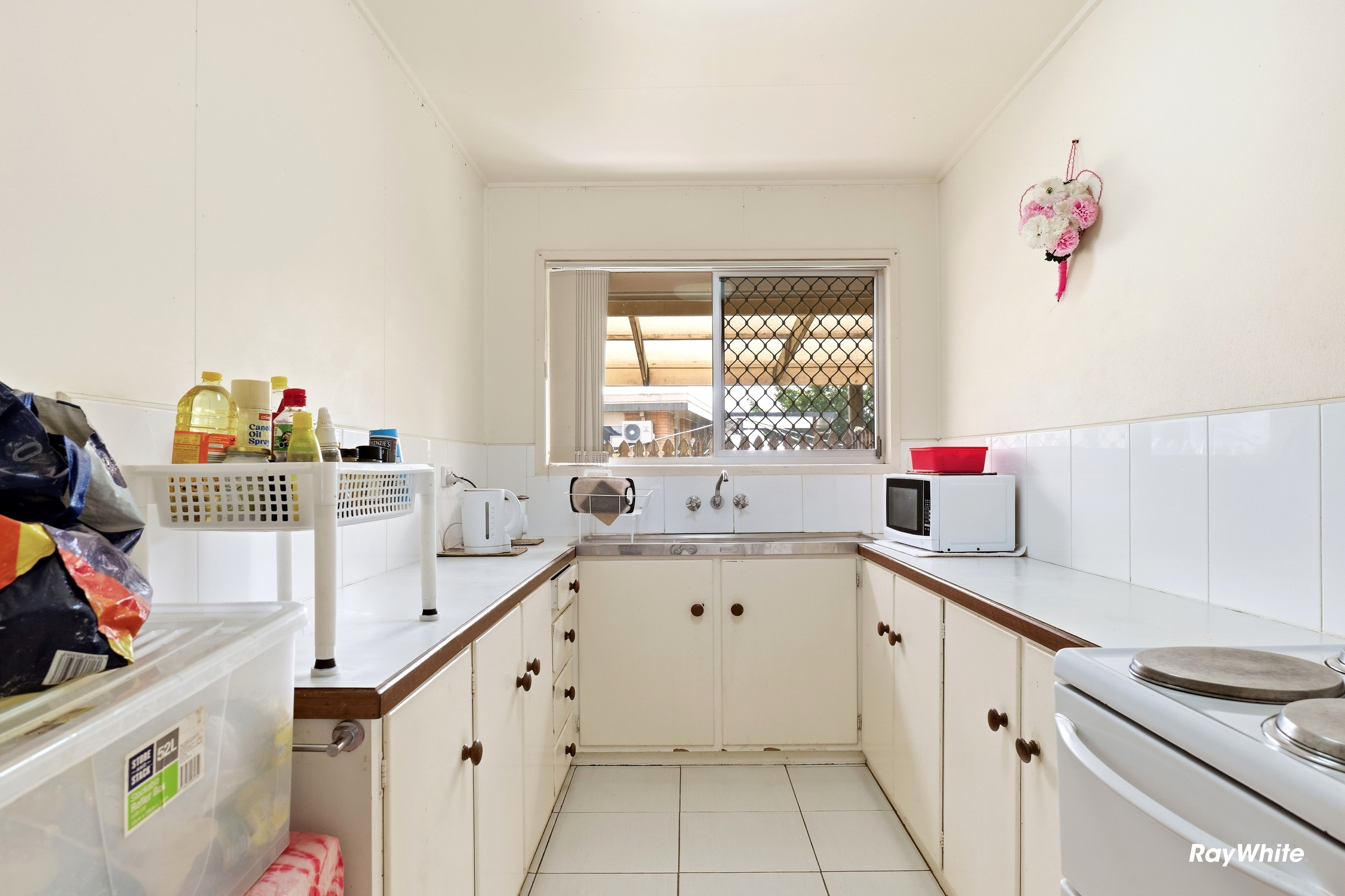 4/10 McVeigh Street — photo 7 of 18