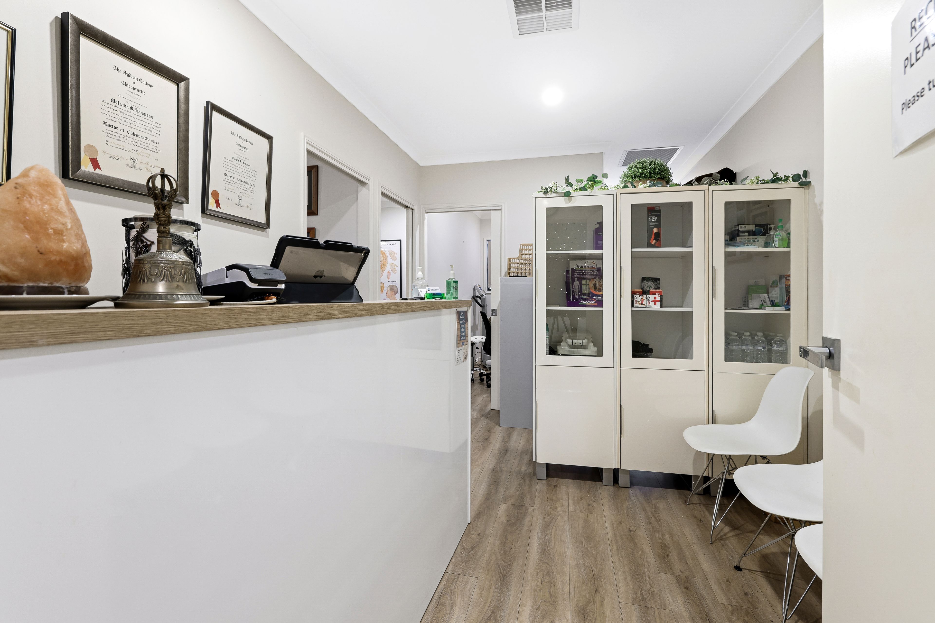 28 Saint Stephens Drive — photo 4 of 30
