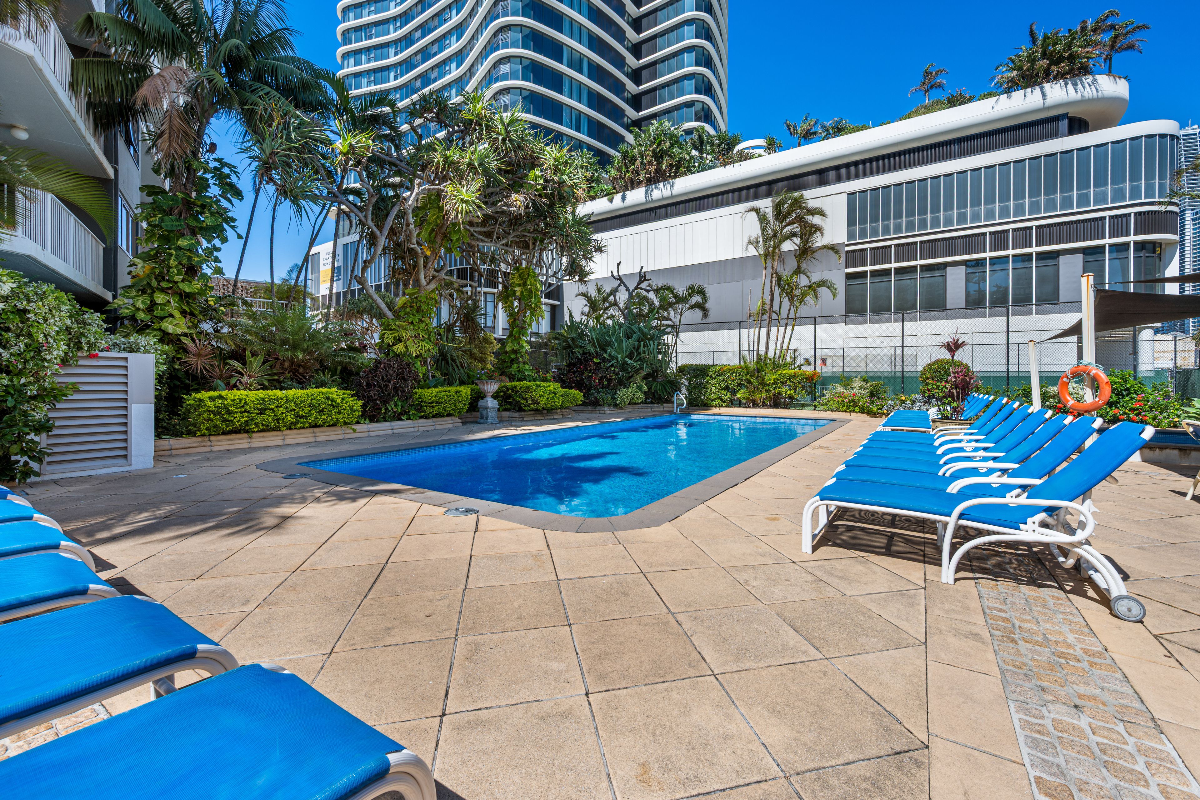 11B/3277 Surfers Paradise Boulevard — photo 13 of 17