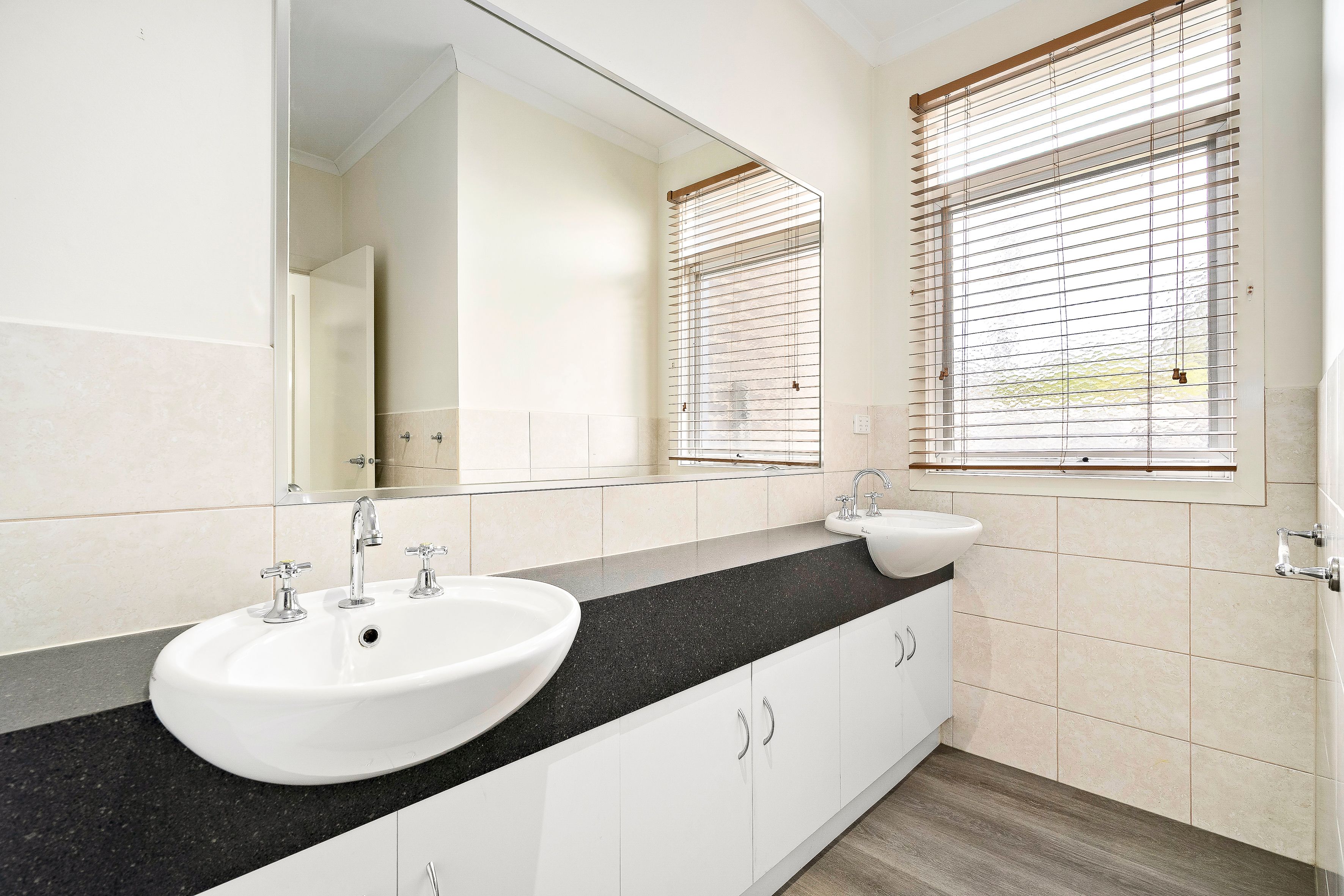 1/12 Murrell Street — photo 13 of 15