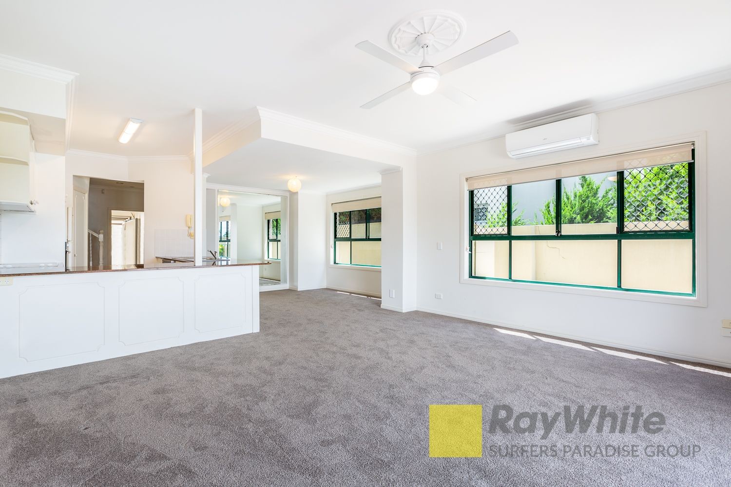 2/271 Stanhill Drive, Chevron Island, QLD 4217