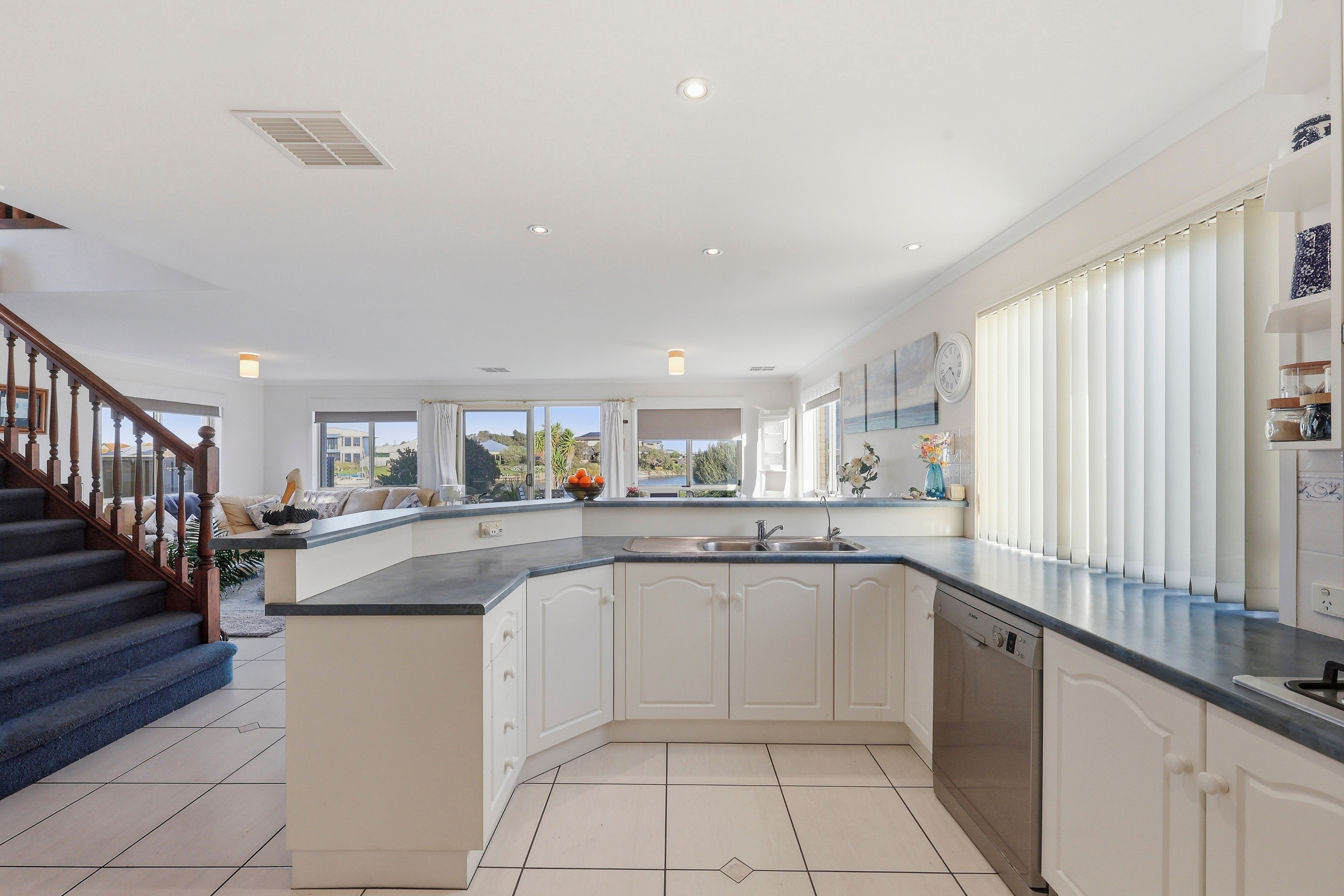 38 Providence Place — photo 15 of 28