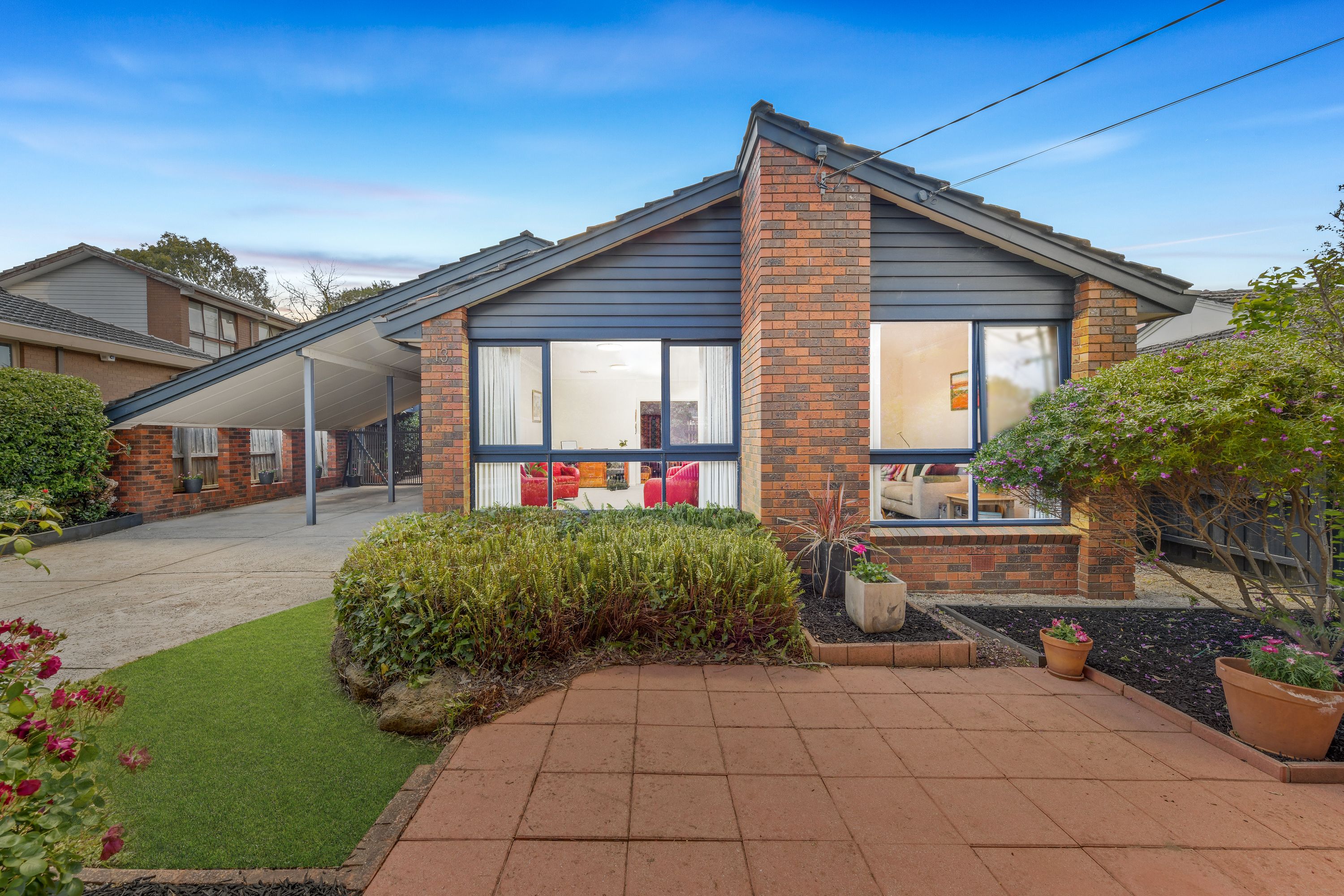 13 Eastleigh Drive, Glen Waverley, VIC 3150