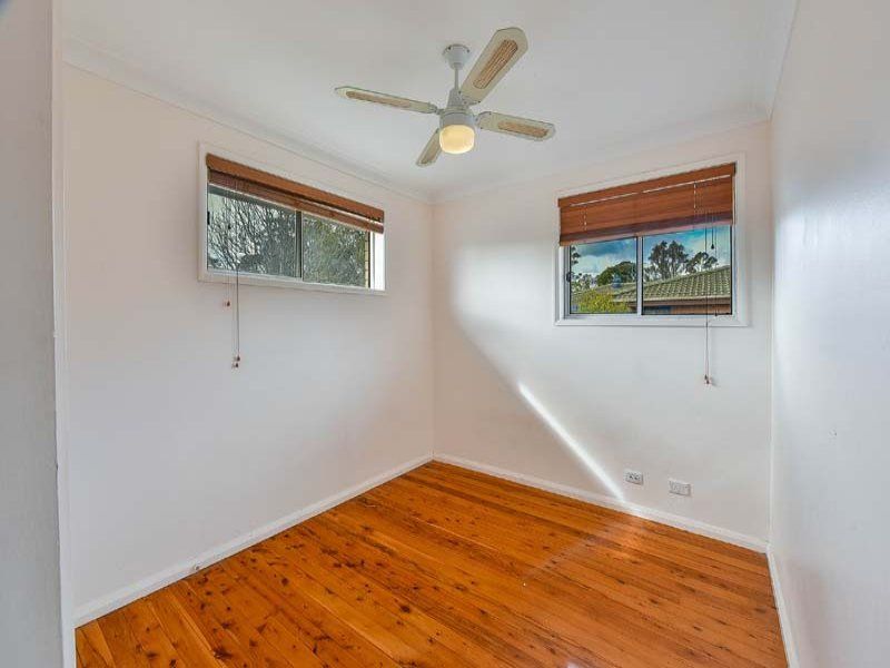26 Manooka Crescent — photo 7 of 13