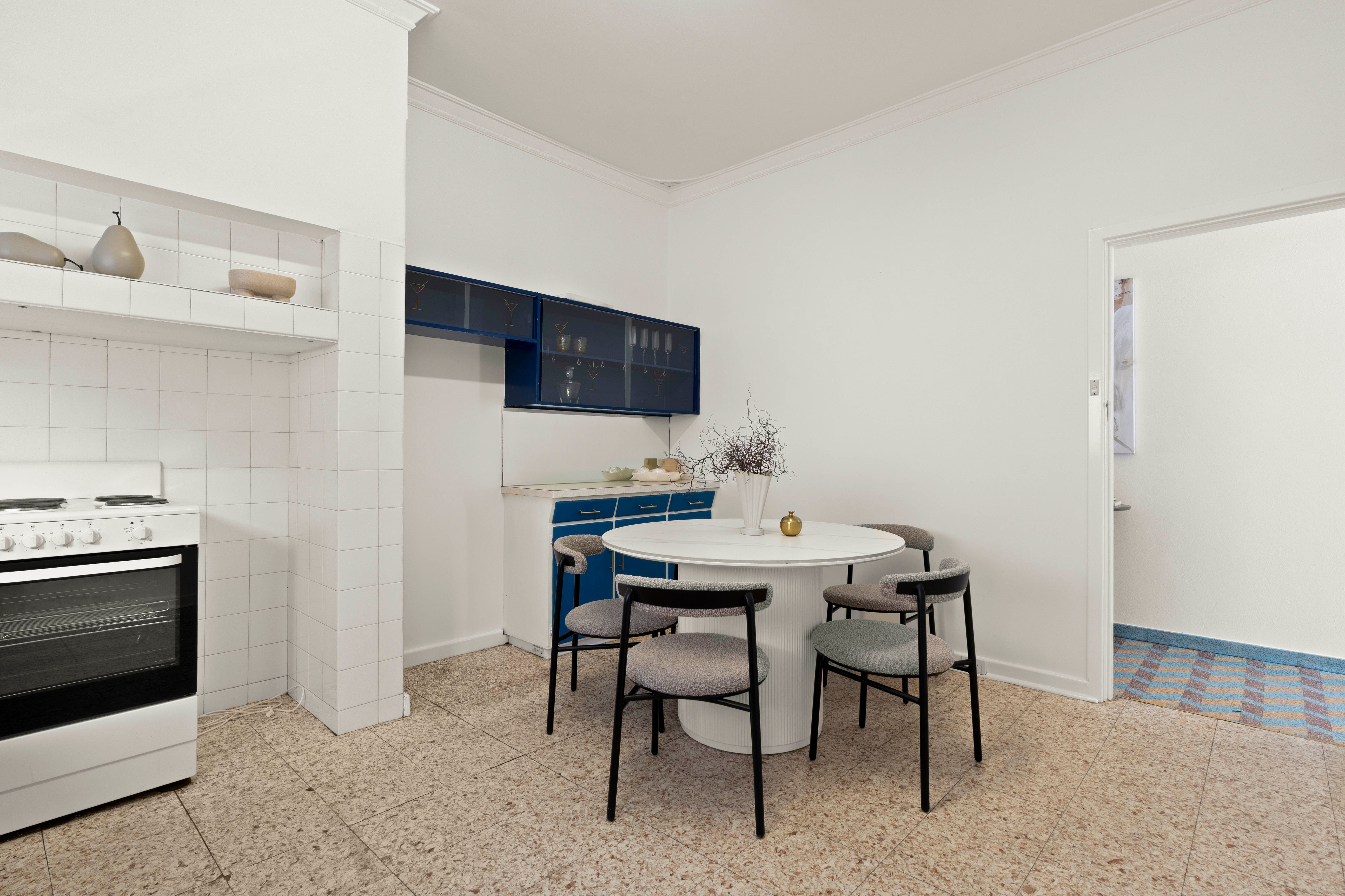 61 Redfern Street — photo 7 of 16