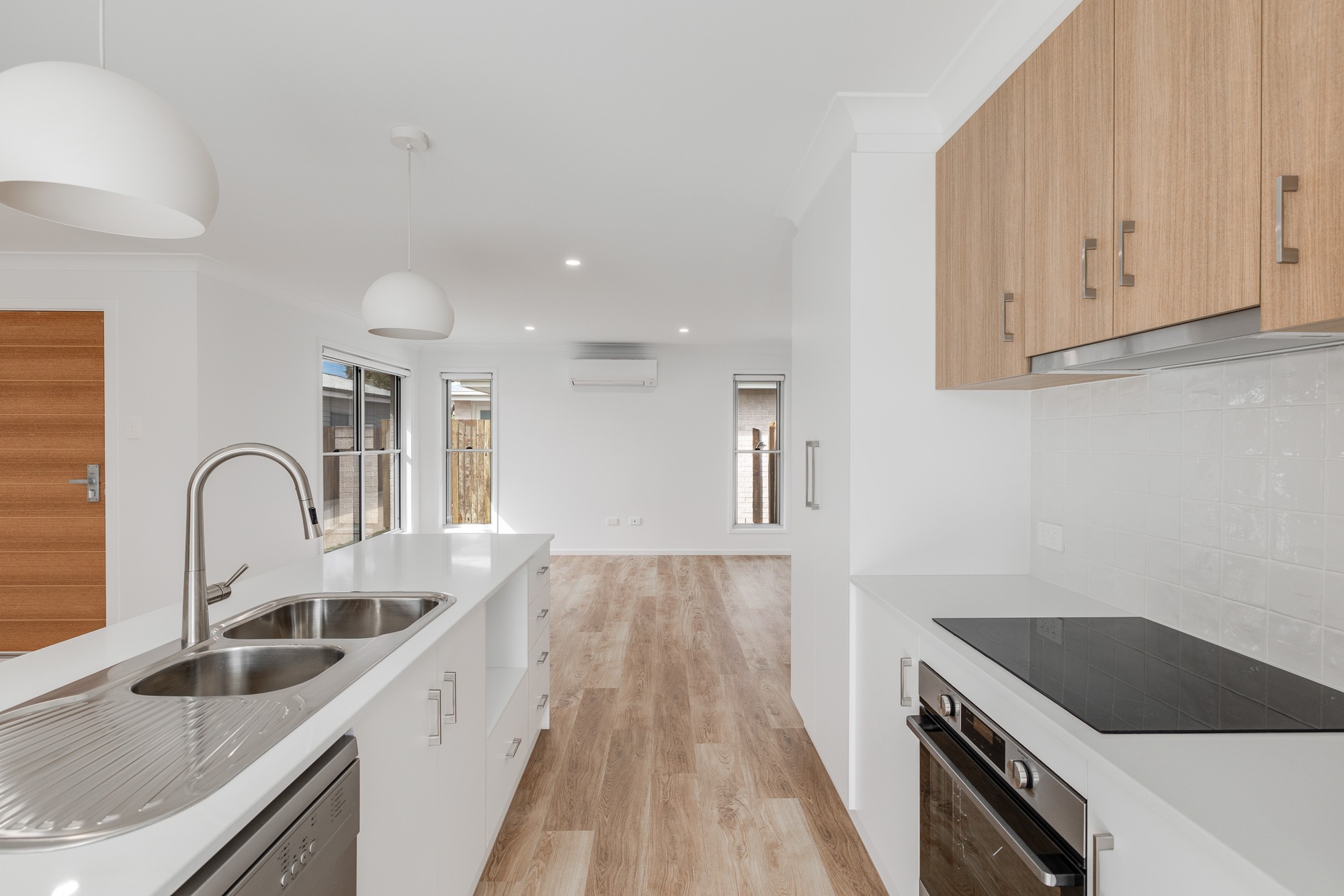 2/71 Hillview Avenue, Newtown, QLD 4350