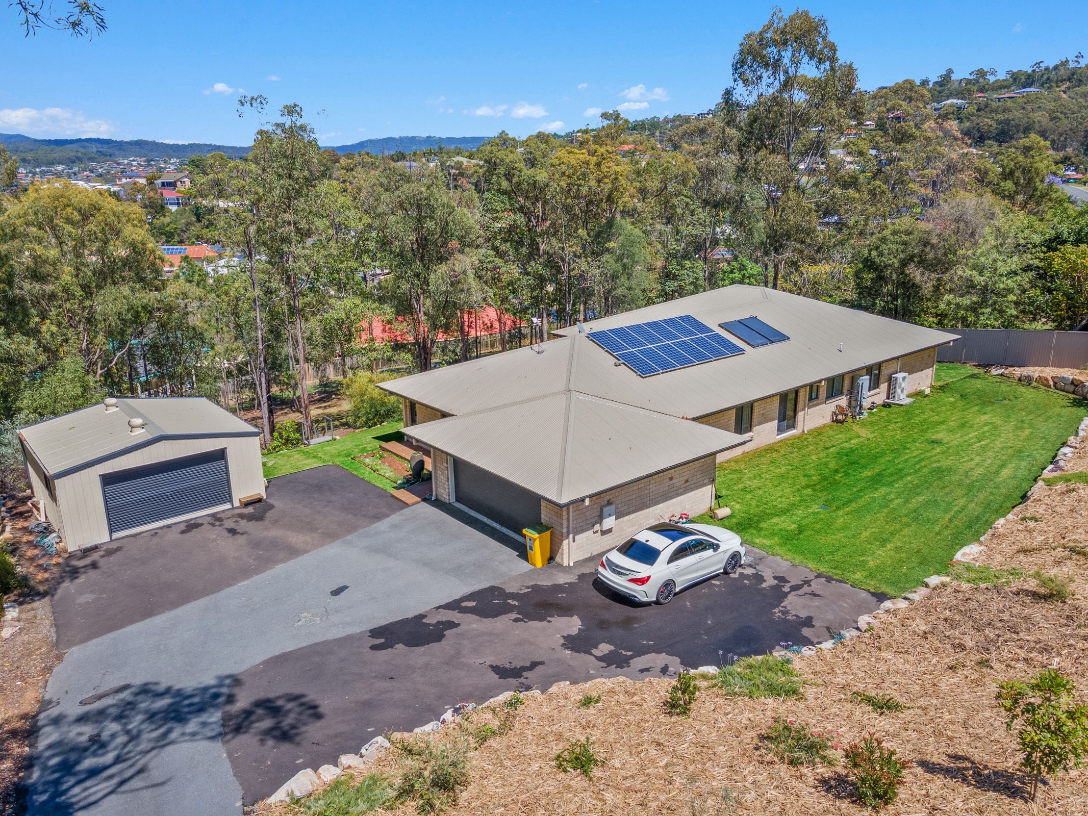 8 High Ridge Road, Gaven QLD 4211
