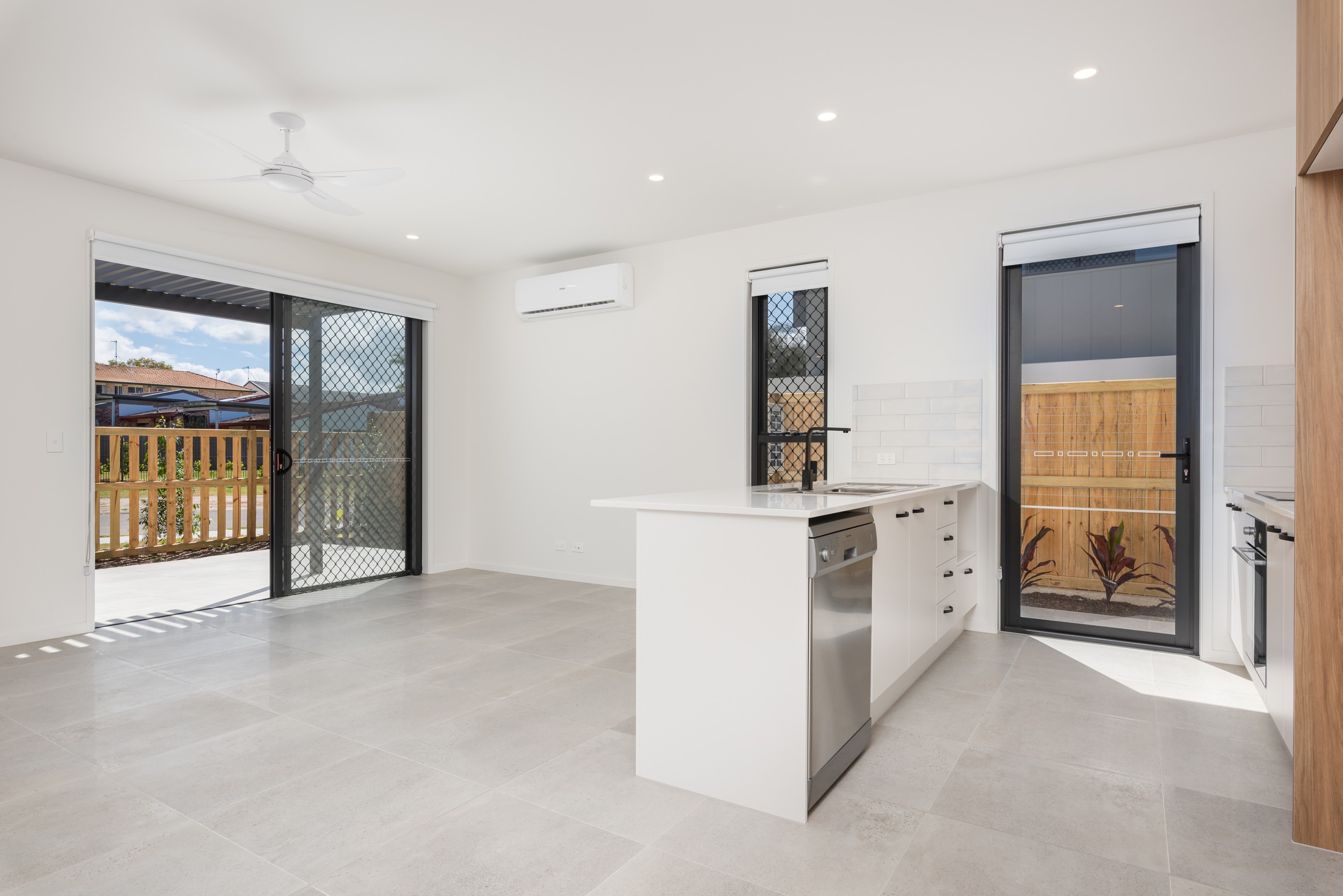 1/6 Aragorn Street, Maroochydore, QLD 4558