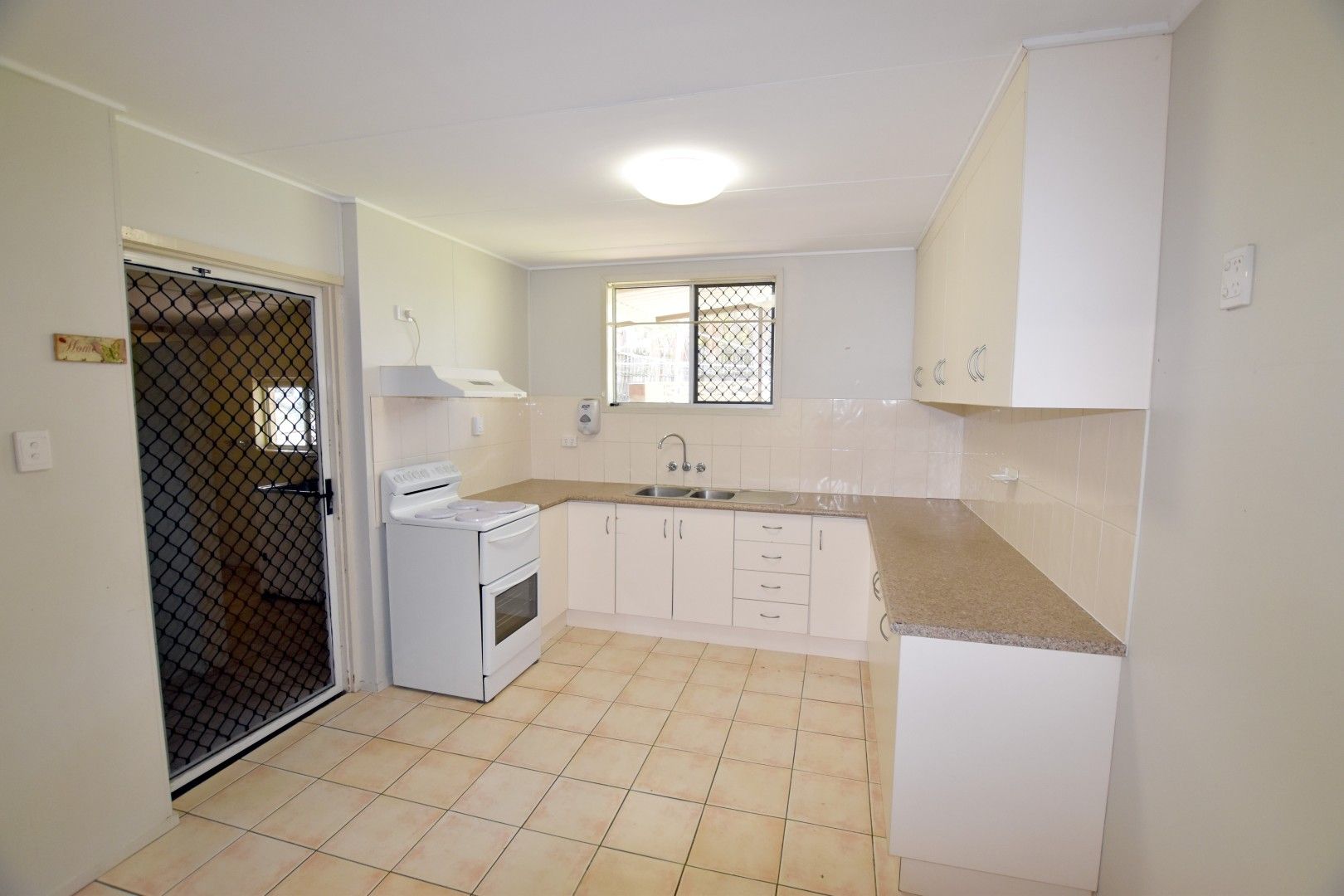 10 Sunvalley Road, Sun Valley, QLD 4680