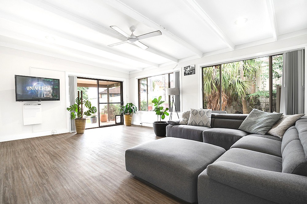 30 Aminya Crescent, Bradbury, NSW 2560