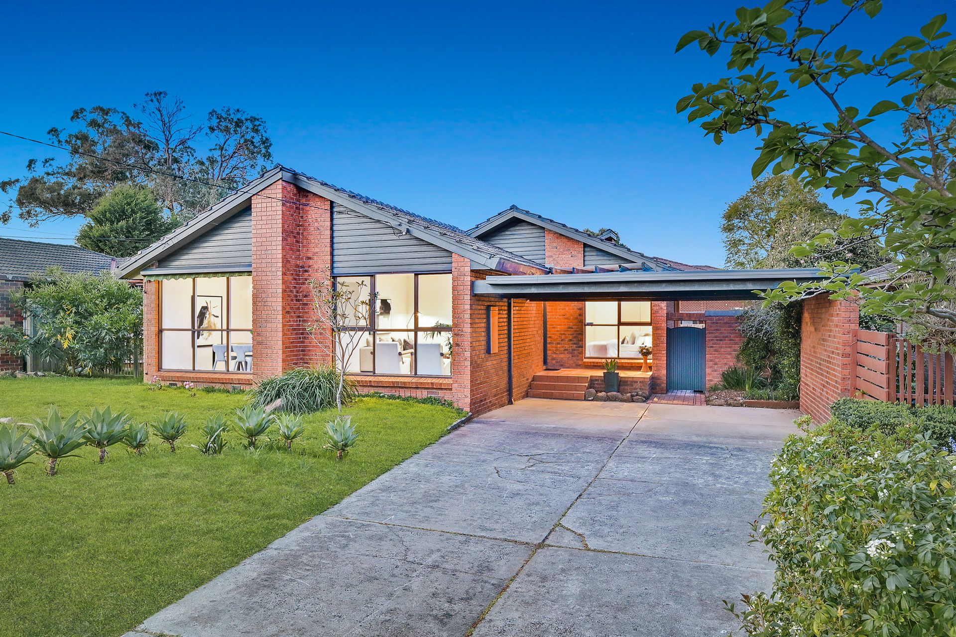 43 York Street — photo from Ray White Judd White Group - Forest Hill