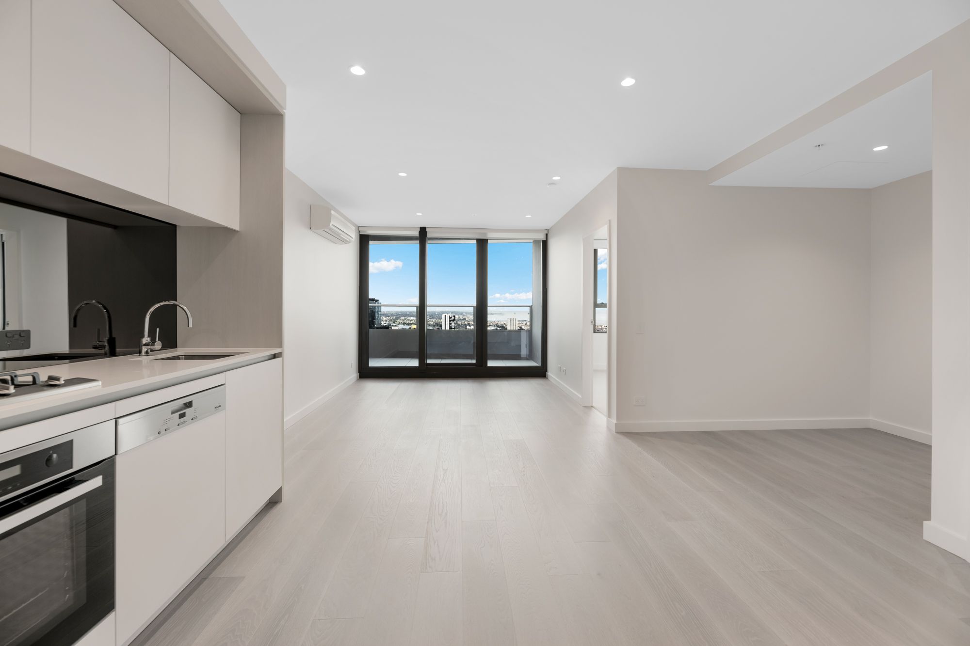 3907/628 Flinders Street, Docklands, VIC 3008