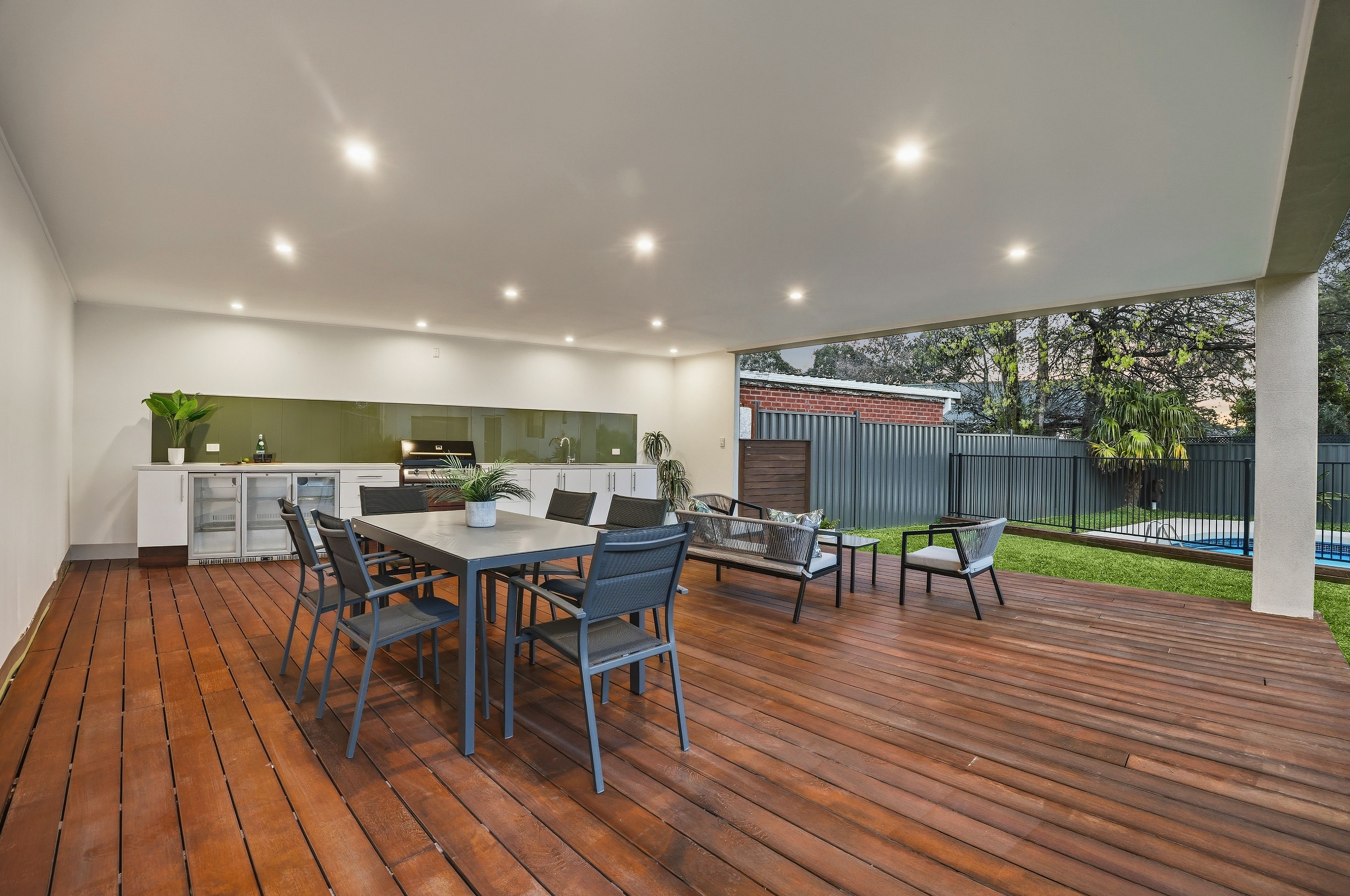 130 Somers Avenue — photo 3 of 15