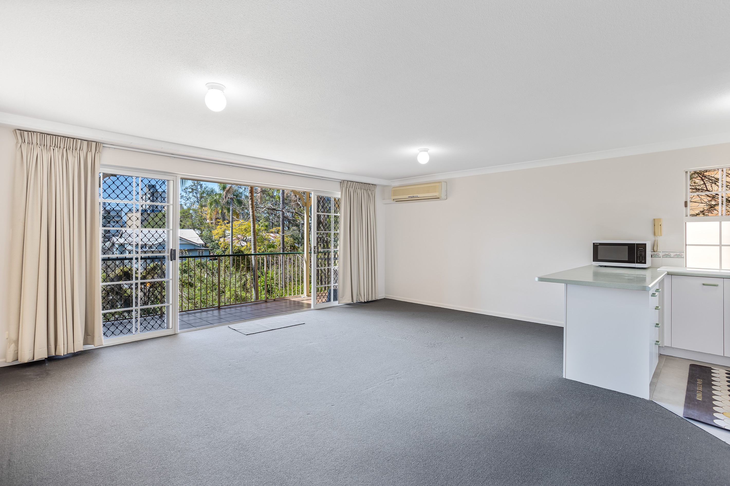 1/11 Sir Fred Schonell Drive, St Lucia, QLD 4067