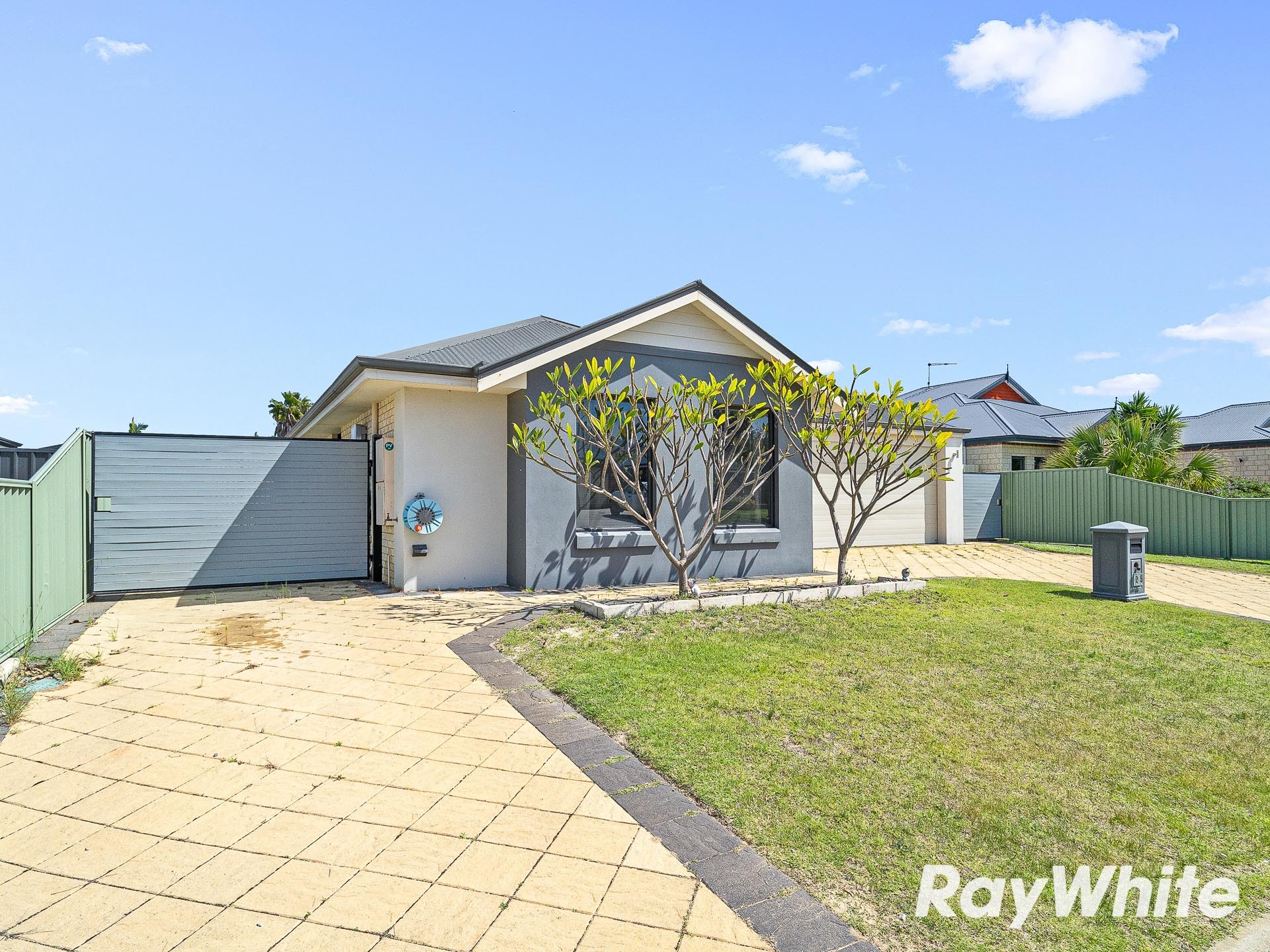 25 Bibbulmun Meander, Ravenswood, WA 6208