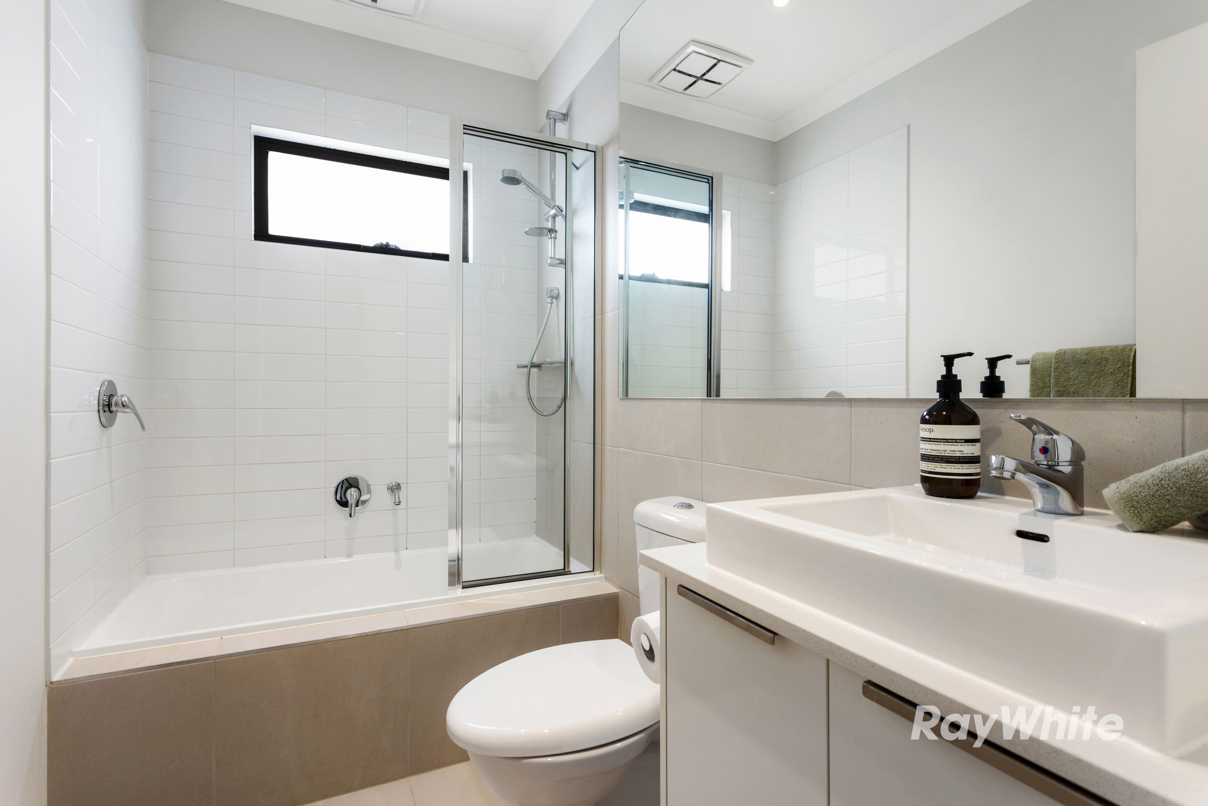 4/53 Bondi Road — photo 9 of 11
