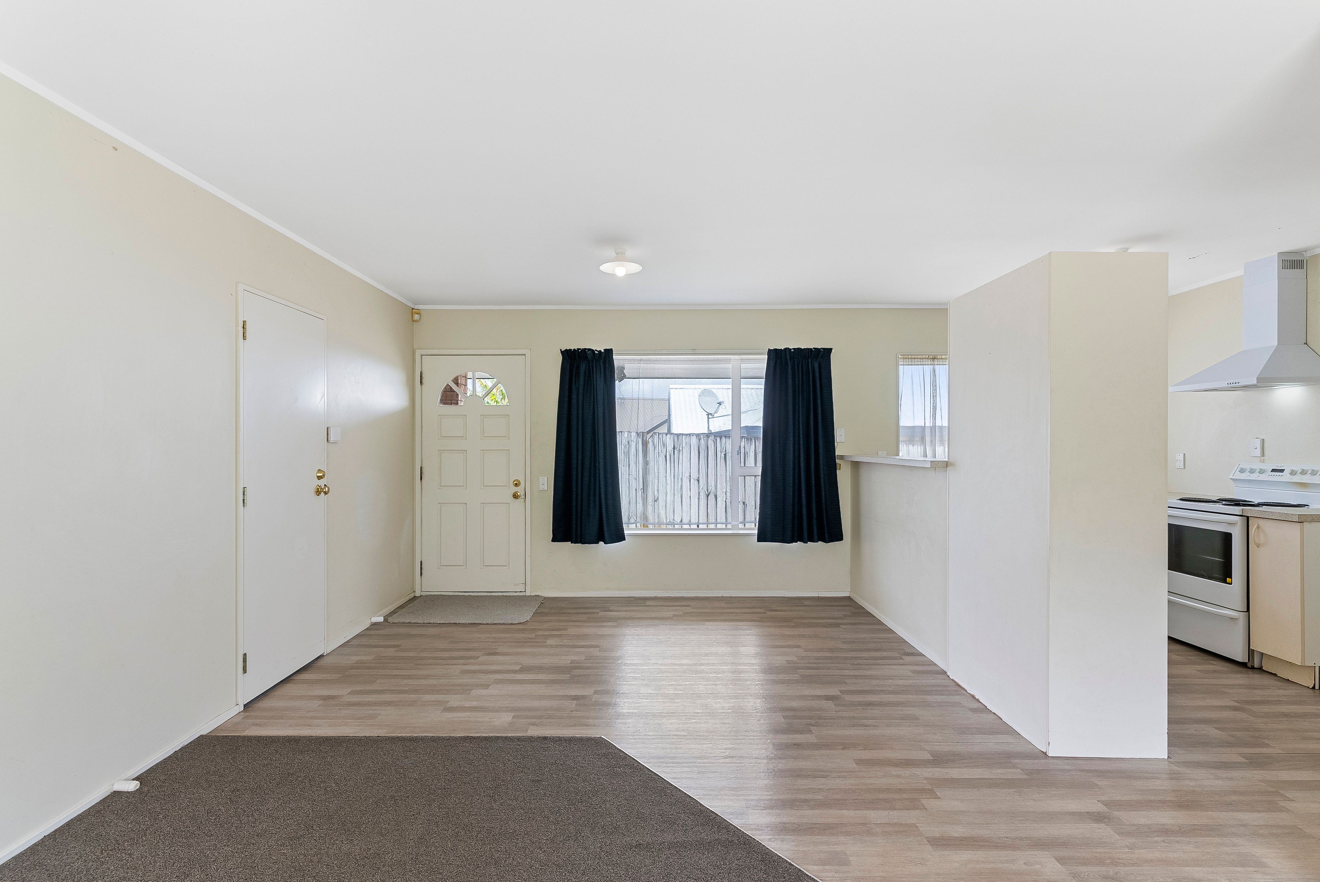 2/44 Wai Iti Place, Clendon Park, Manukau City
