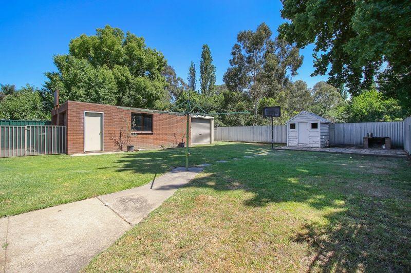 562 Roach Street, Lavington, NSW 2641