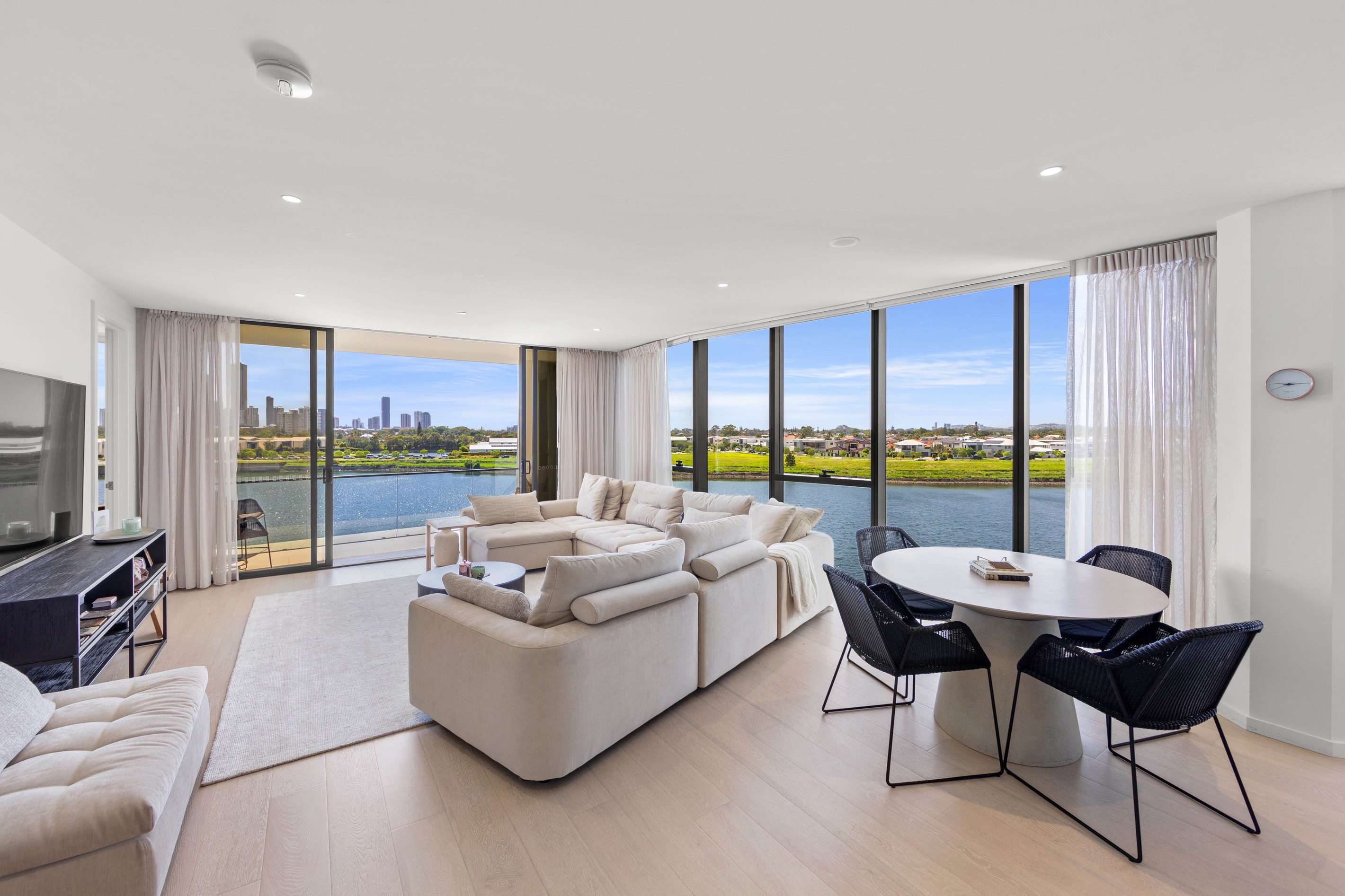 4402/24 The Lanes Boulevard, Mermaid Waters, QLD 4218