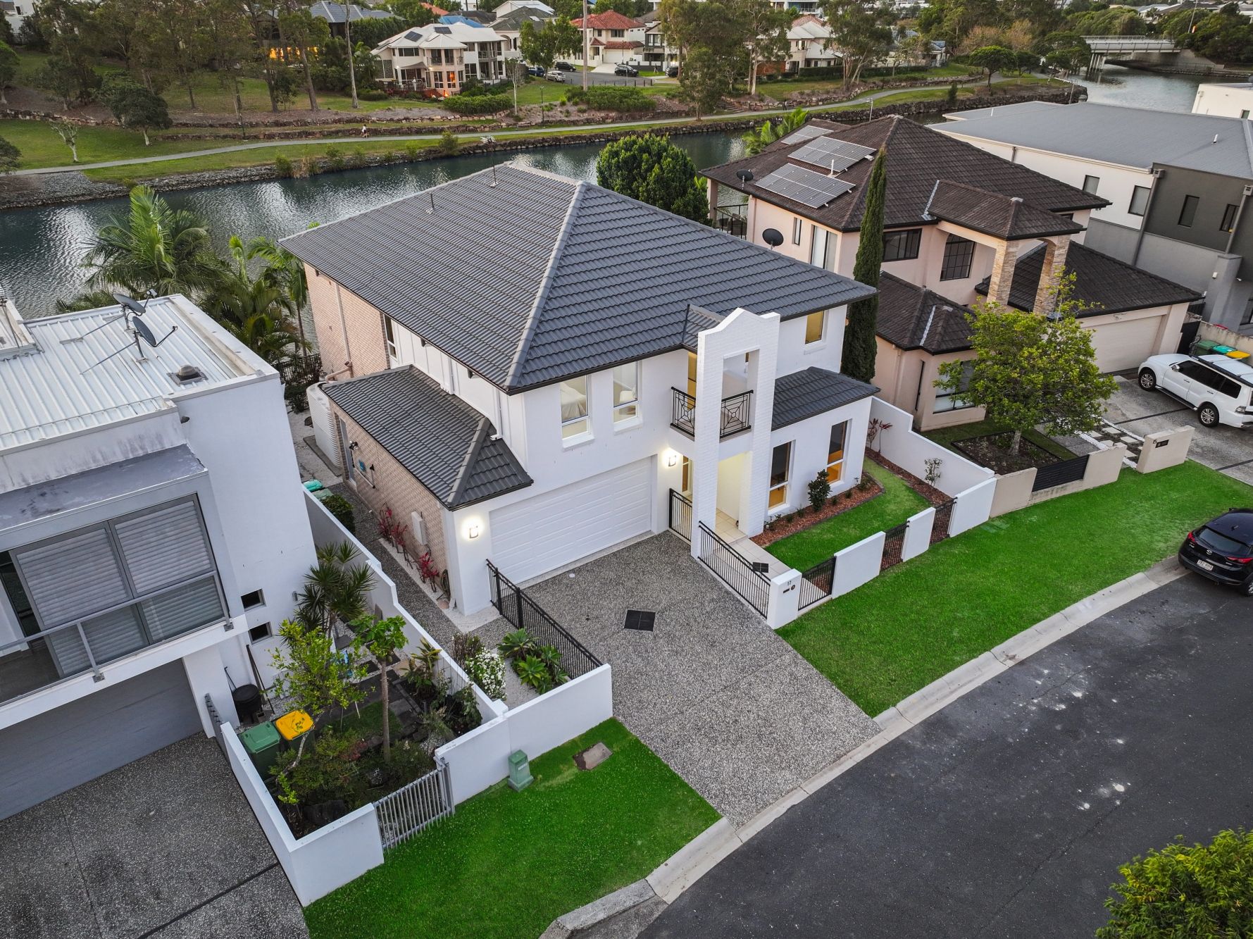 17 Valetta Crescent, Varsity Lakes, QLD 4227