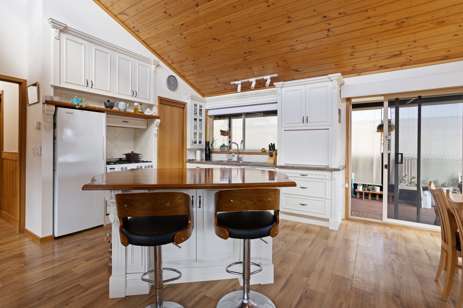 67 Hove Road, Rosebud, VIC 3939