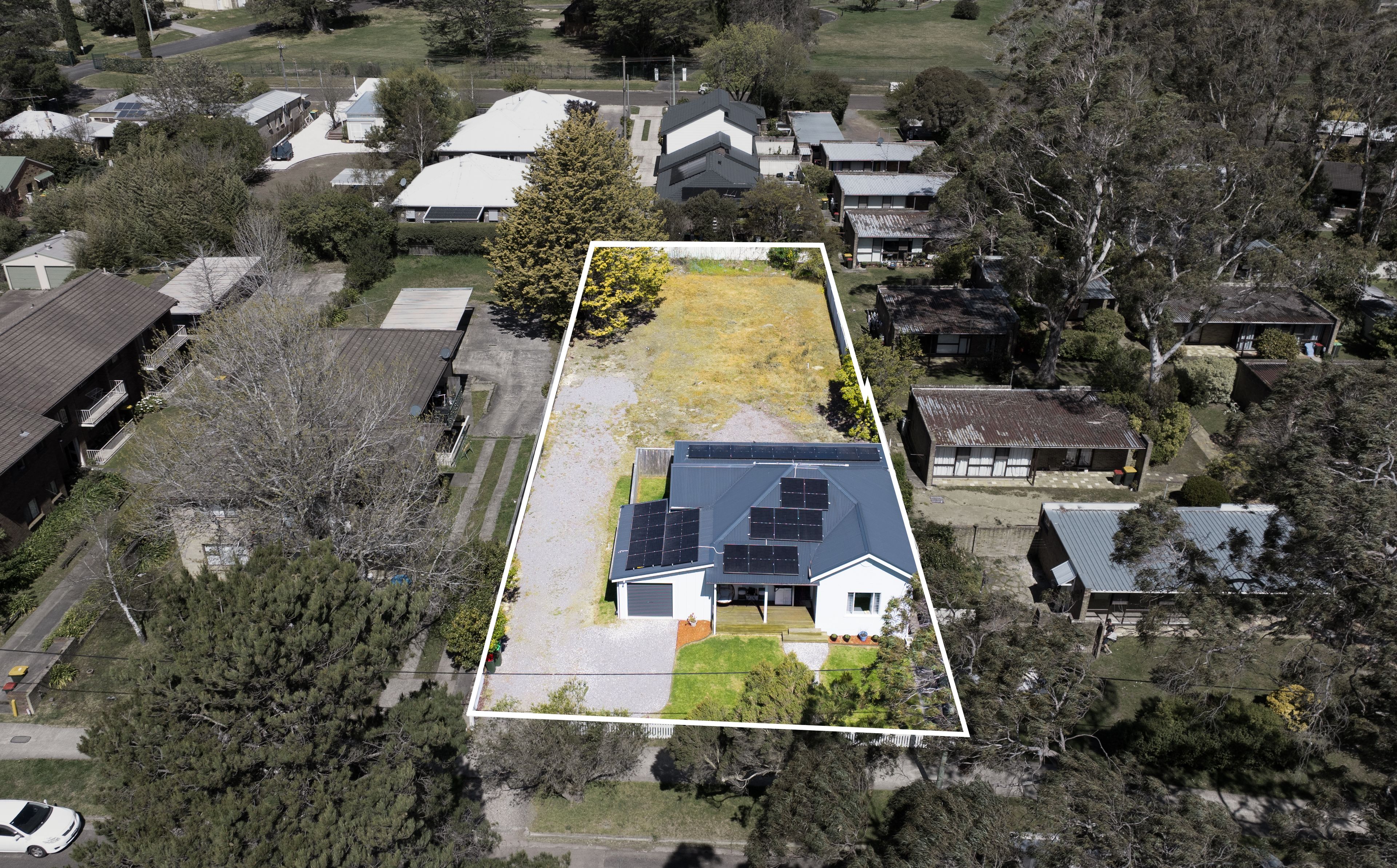 32 Railway Parade — photo from Ray White Mittagong